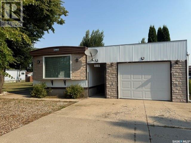 710 5th AVENUE W