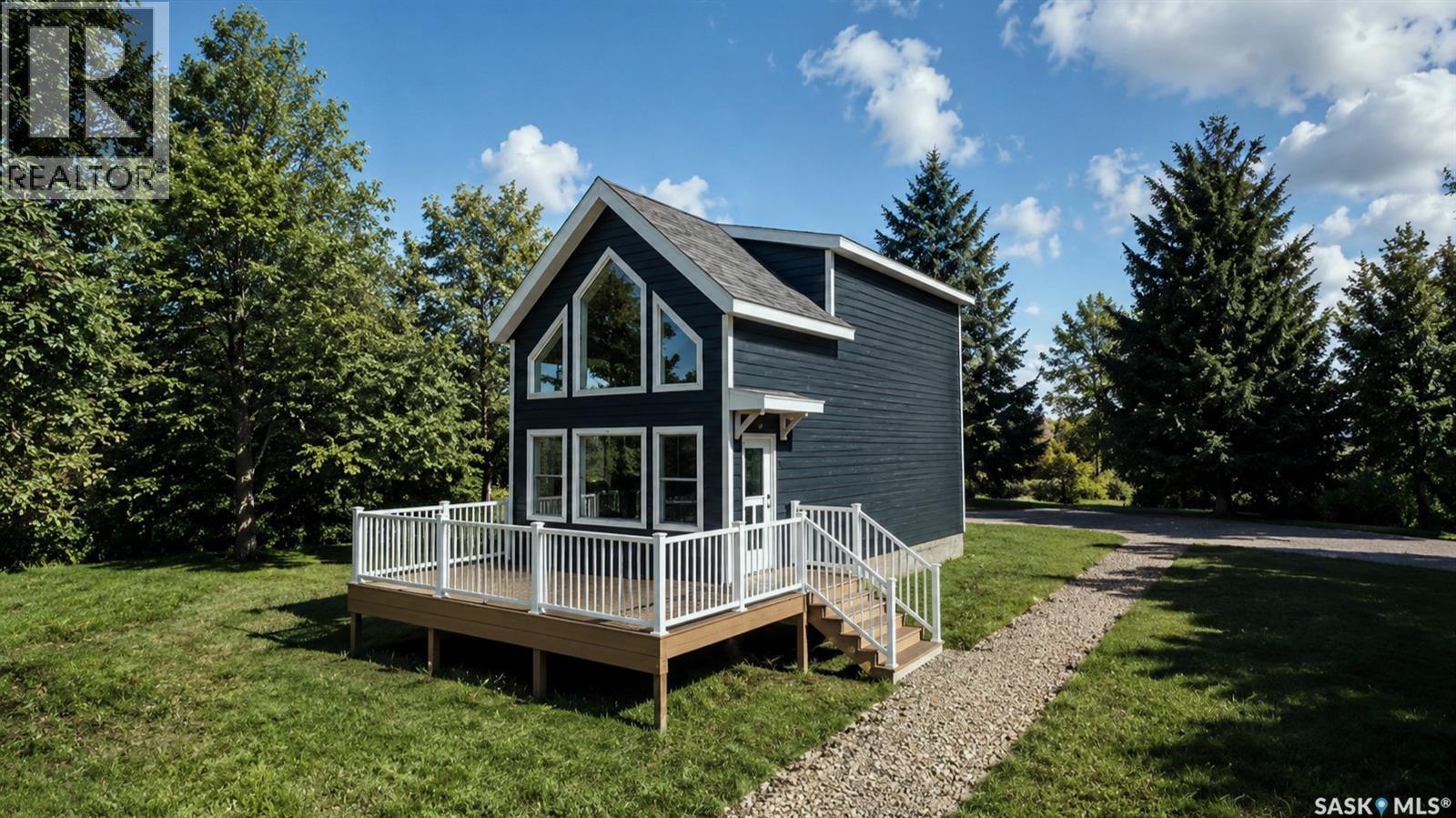 36 Willow LANE
