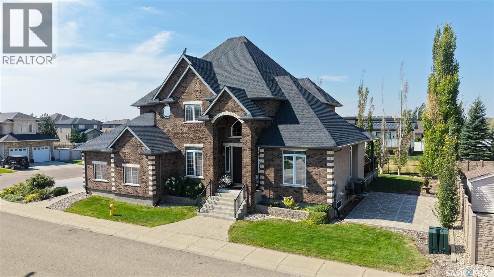 8259 Wascana Gardens POINT