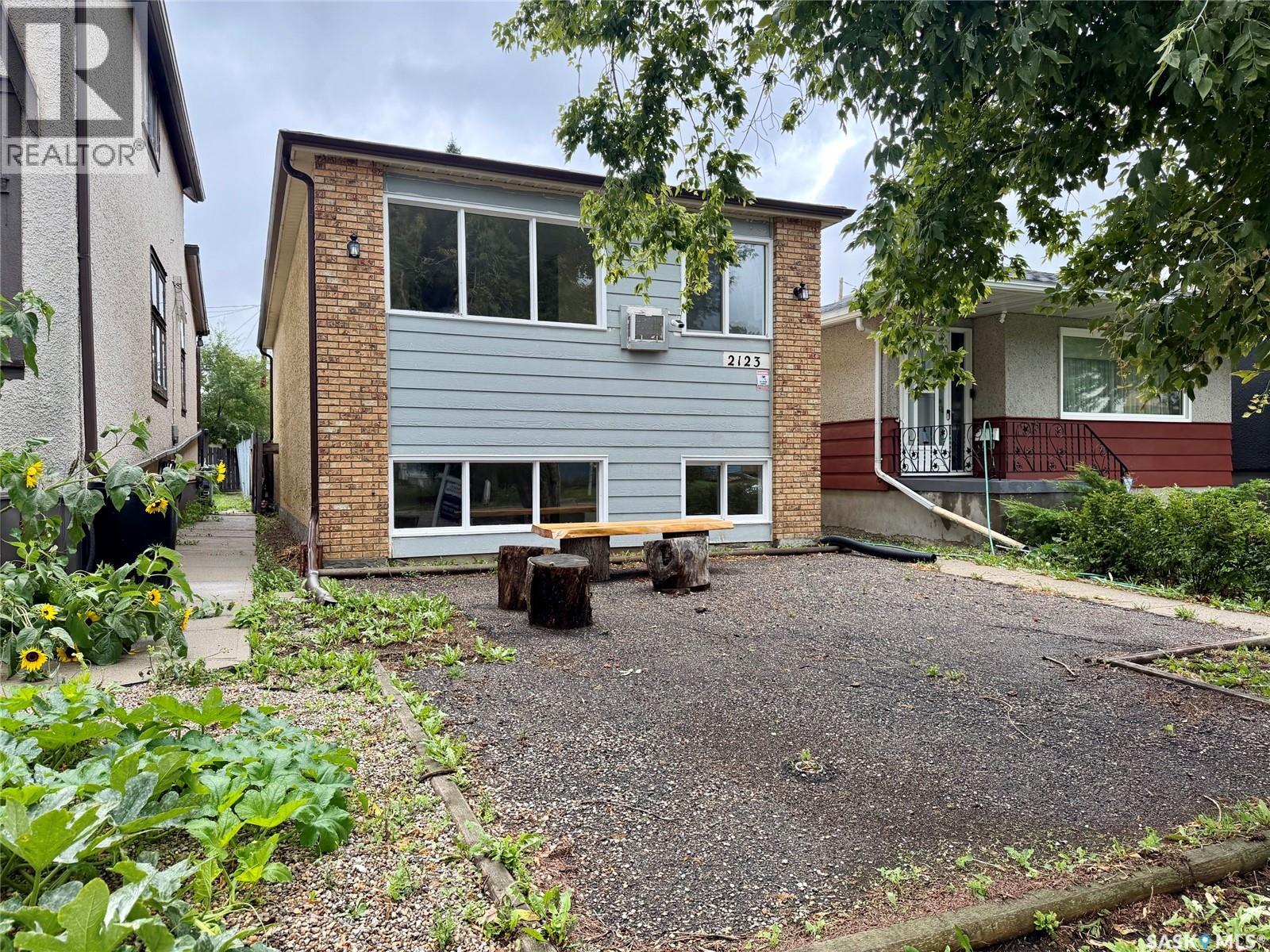 A/B 2123 Reynolds STREET
