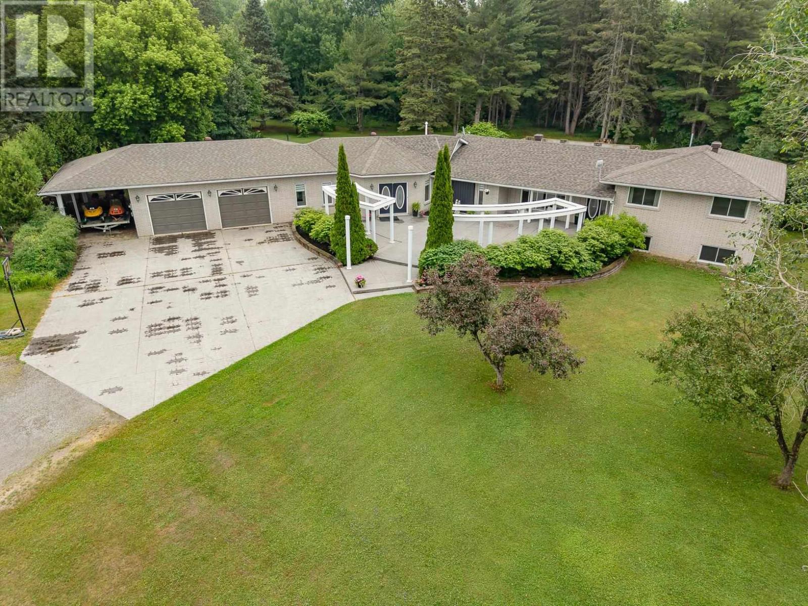 840 Walls RD