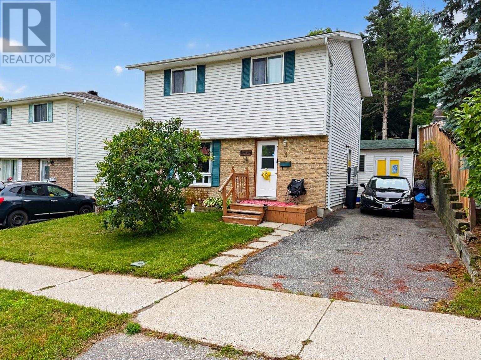 3 Stewart CRES