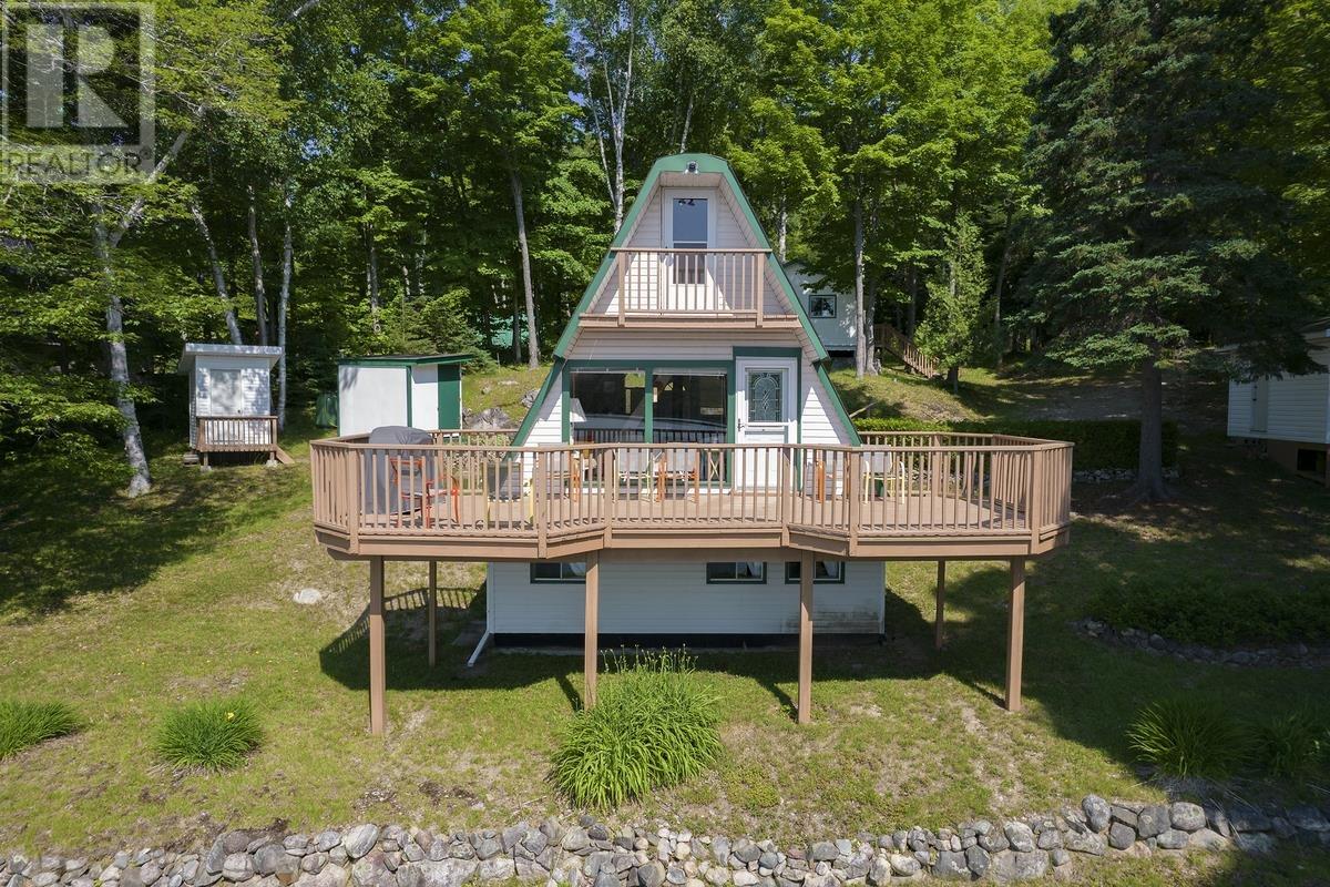 Lot 24 Devil's Lake