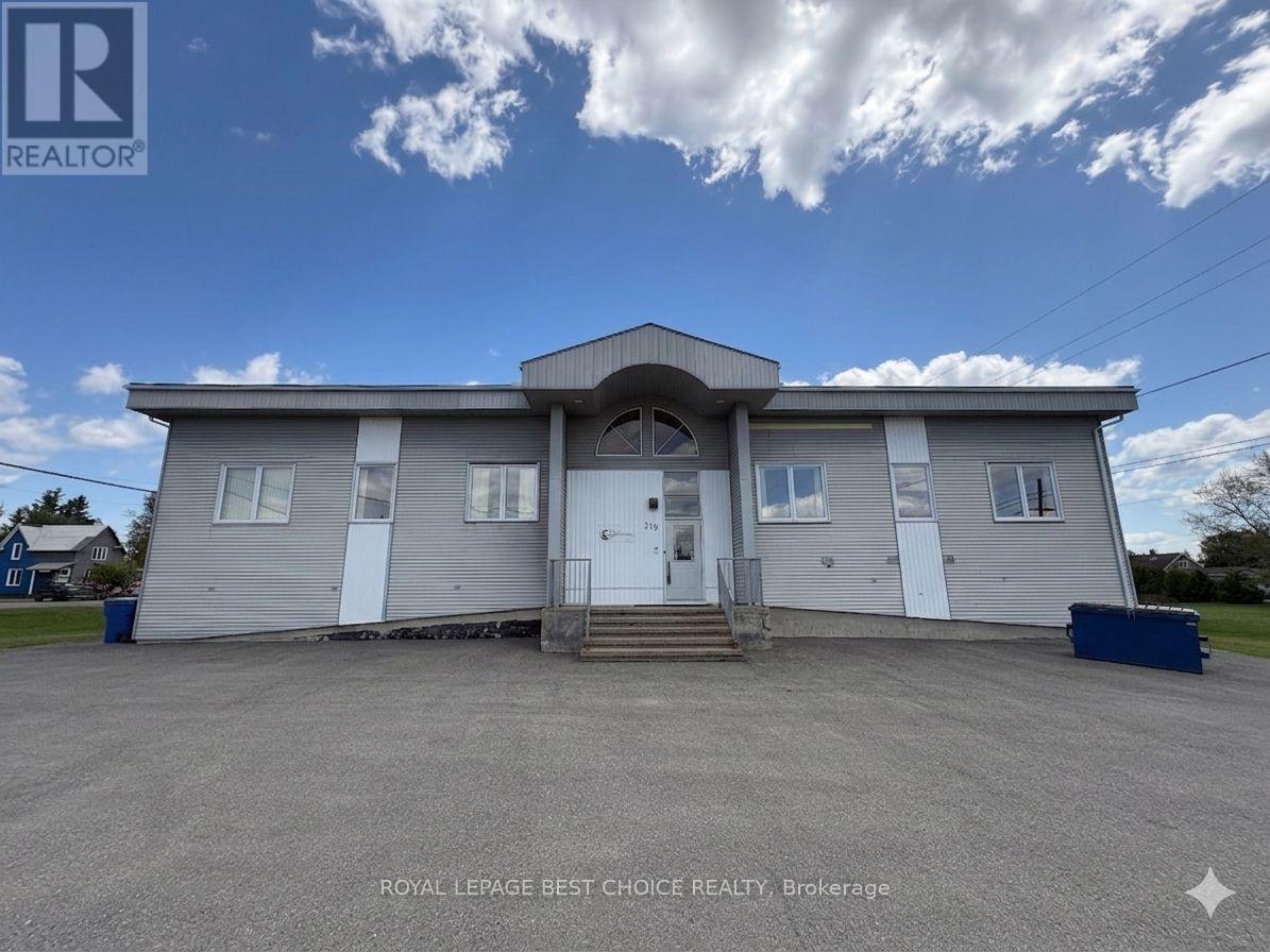 379 Lakeview