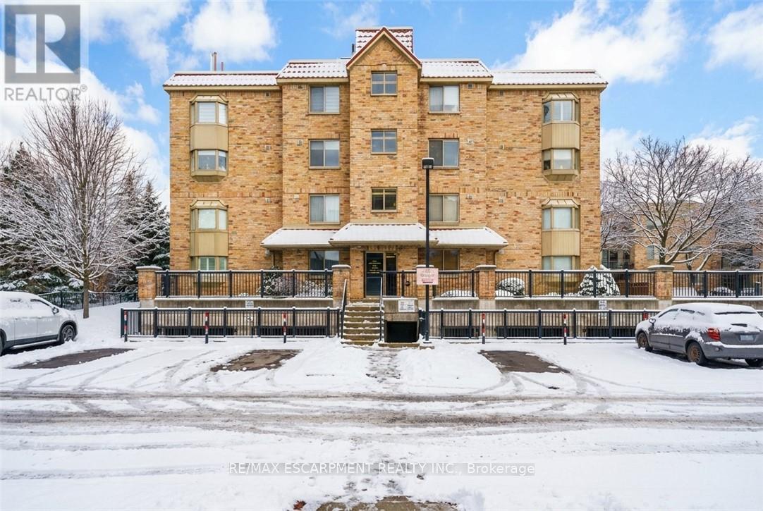 3499 UPPER MIDDLE Unit 211