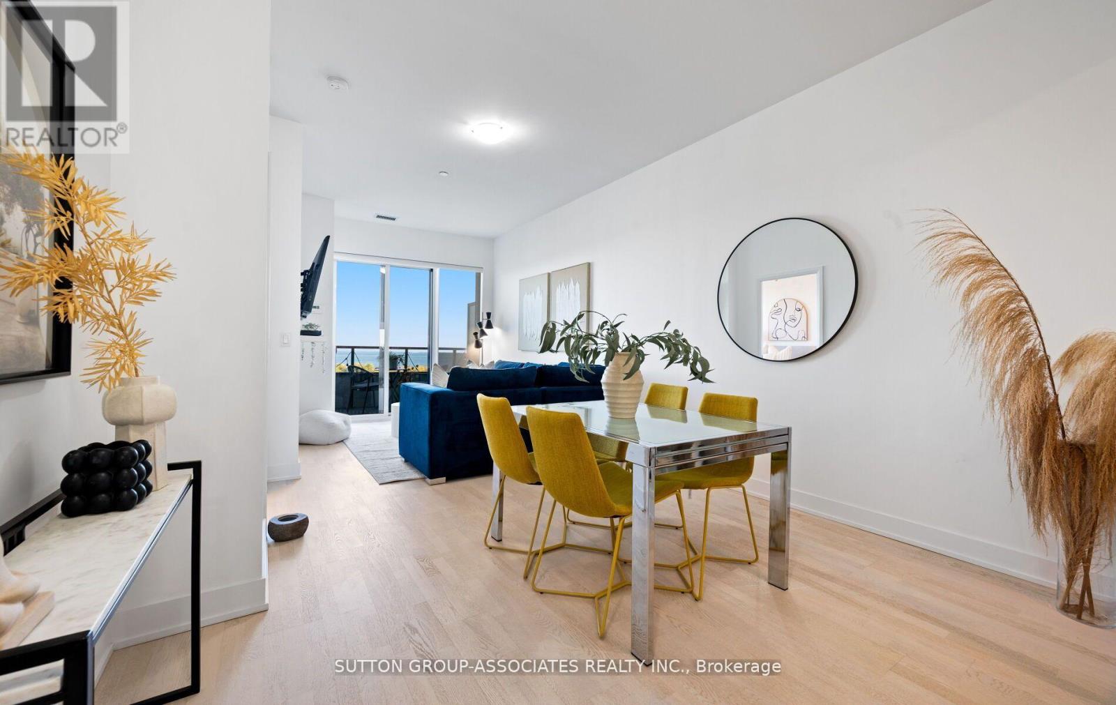 20 Shore Breeze Unit 703