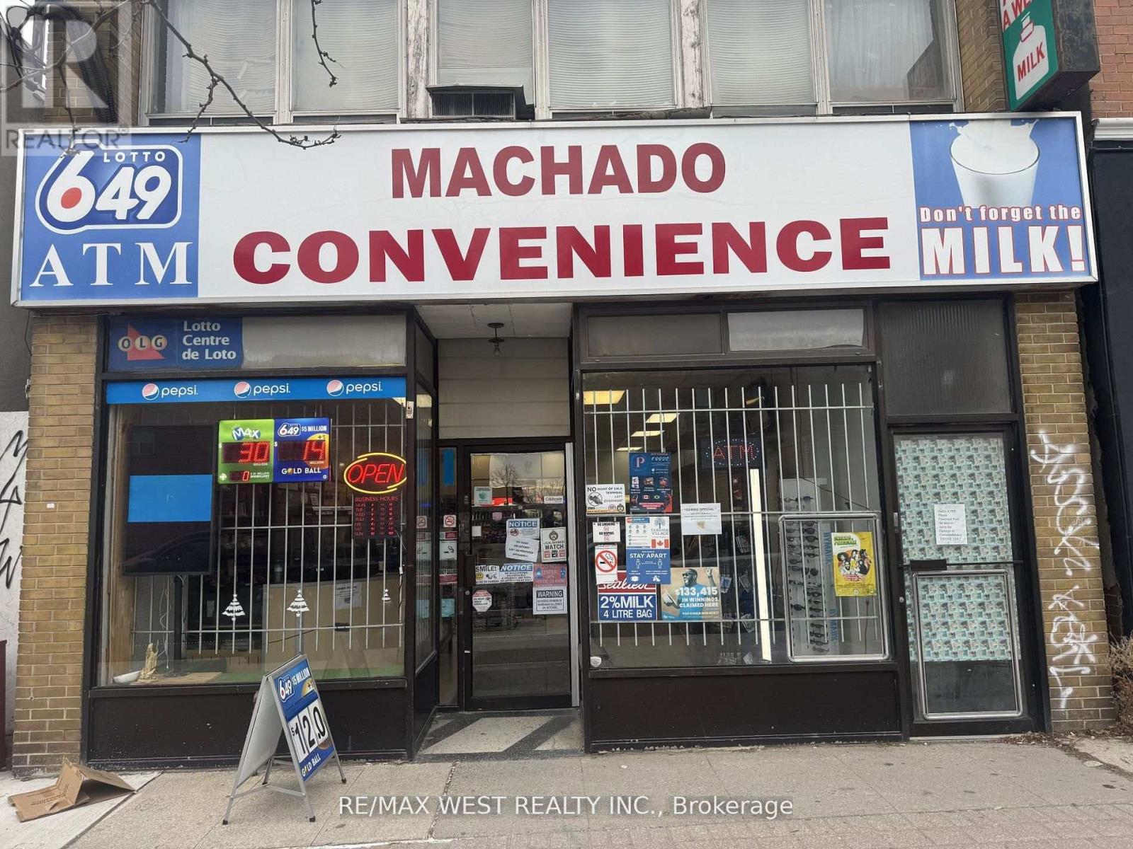 1990 Eglinton