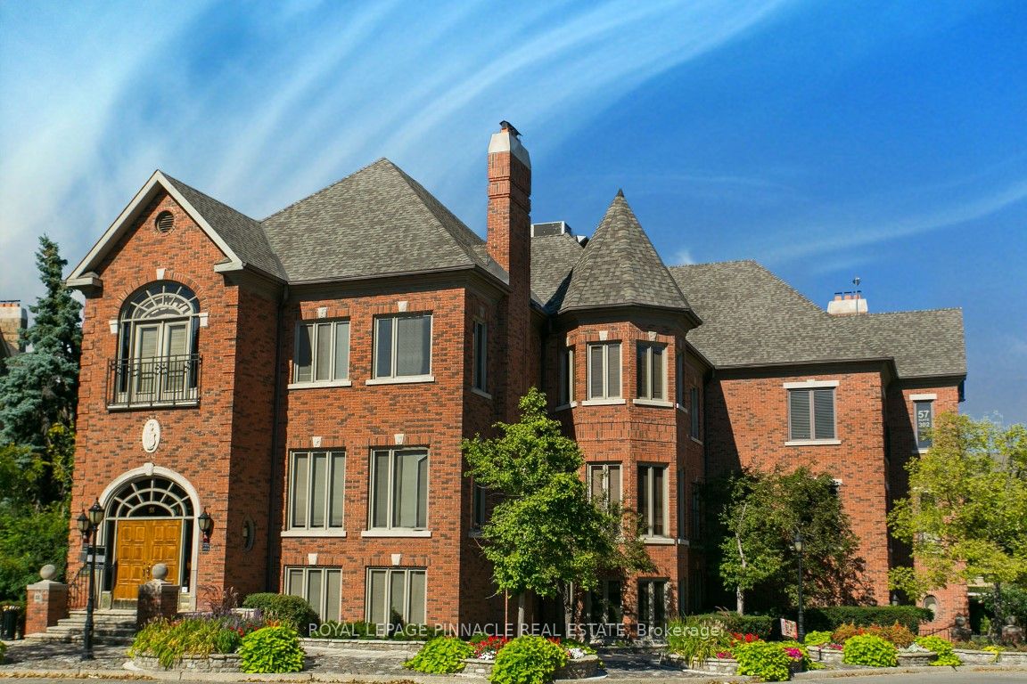 55 Village Centre Unit 55-204