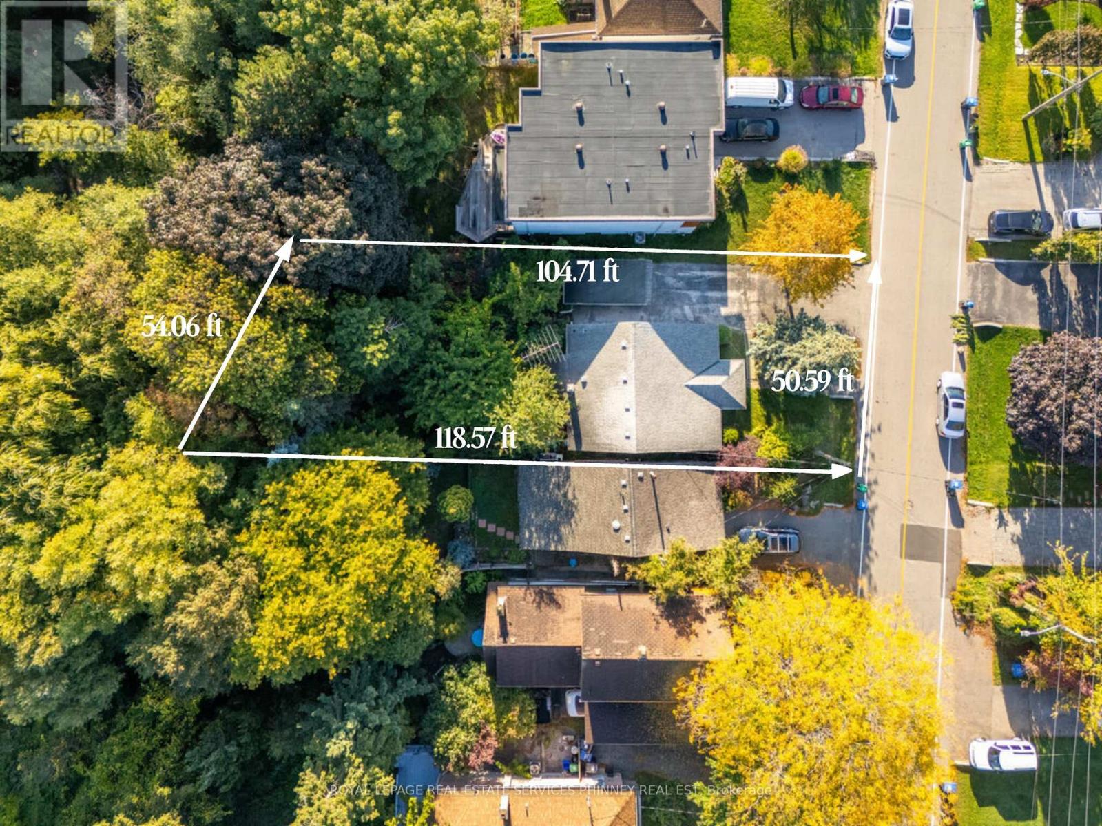 945 BEECHWOOD