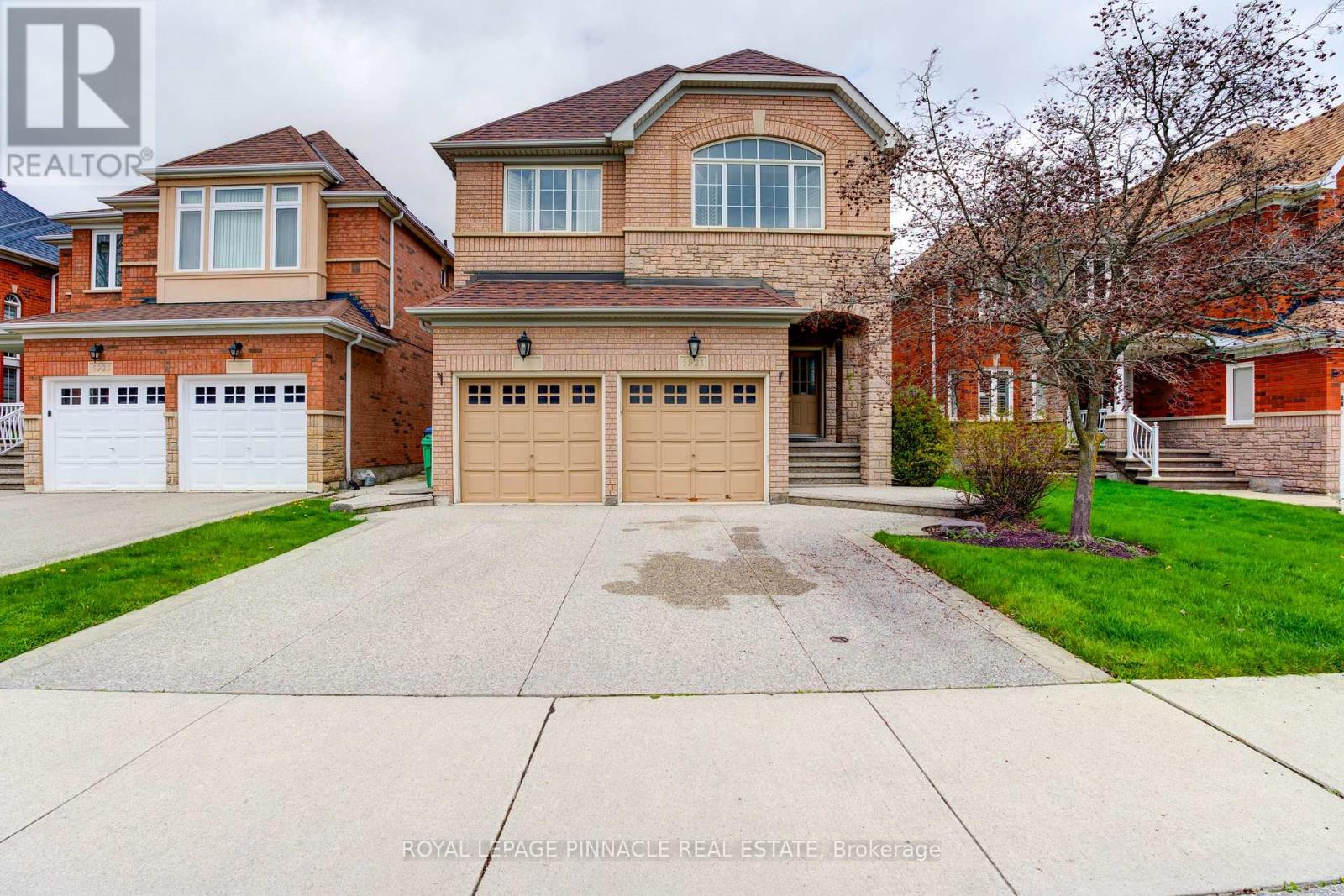 5921 Summerside