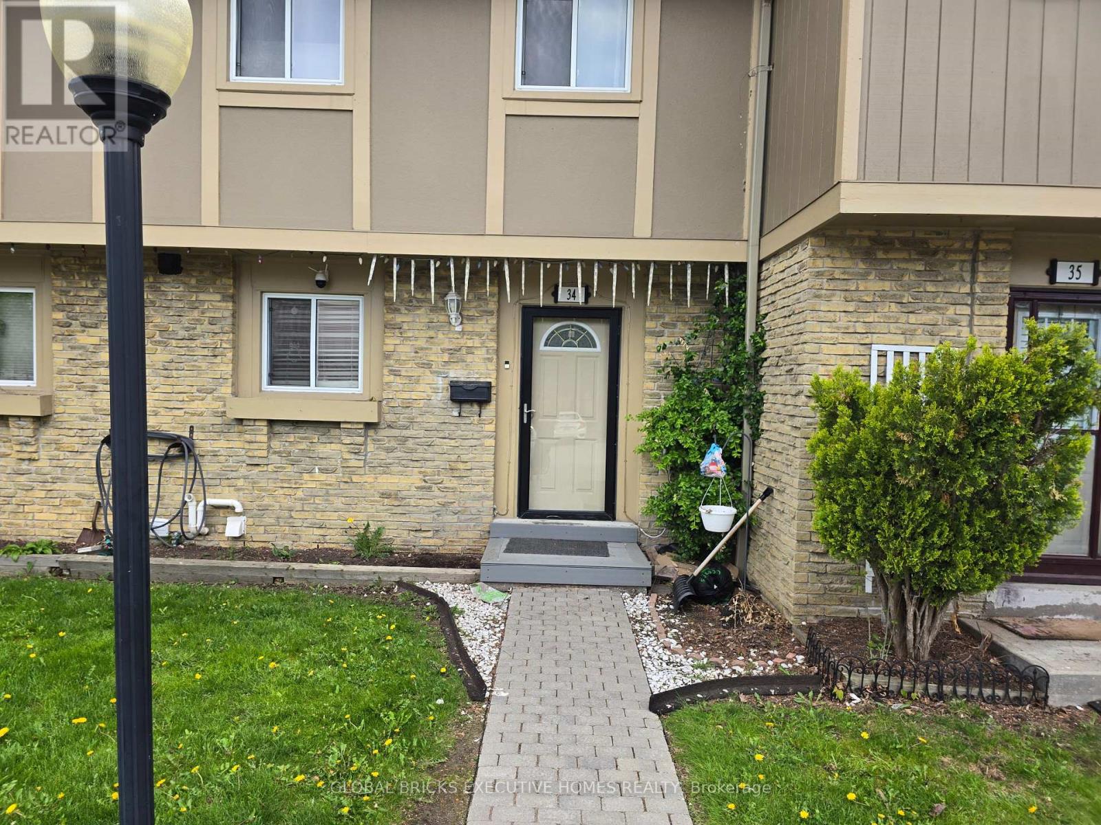 57 Hansen Unit 34