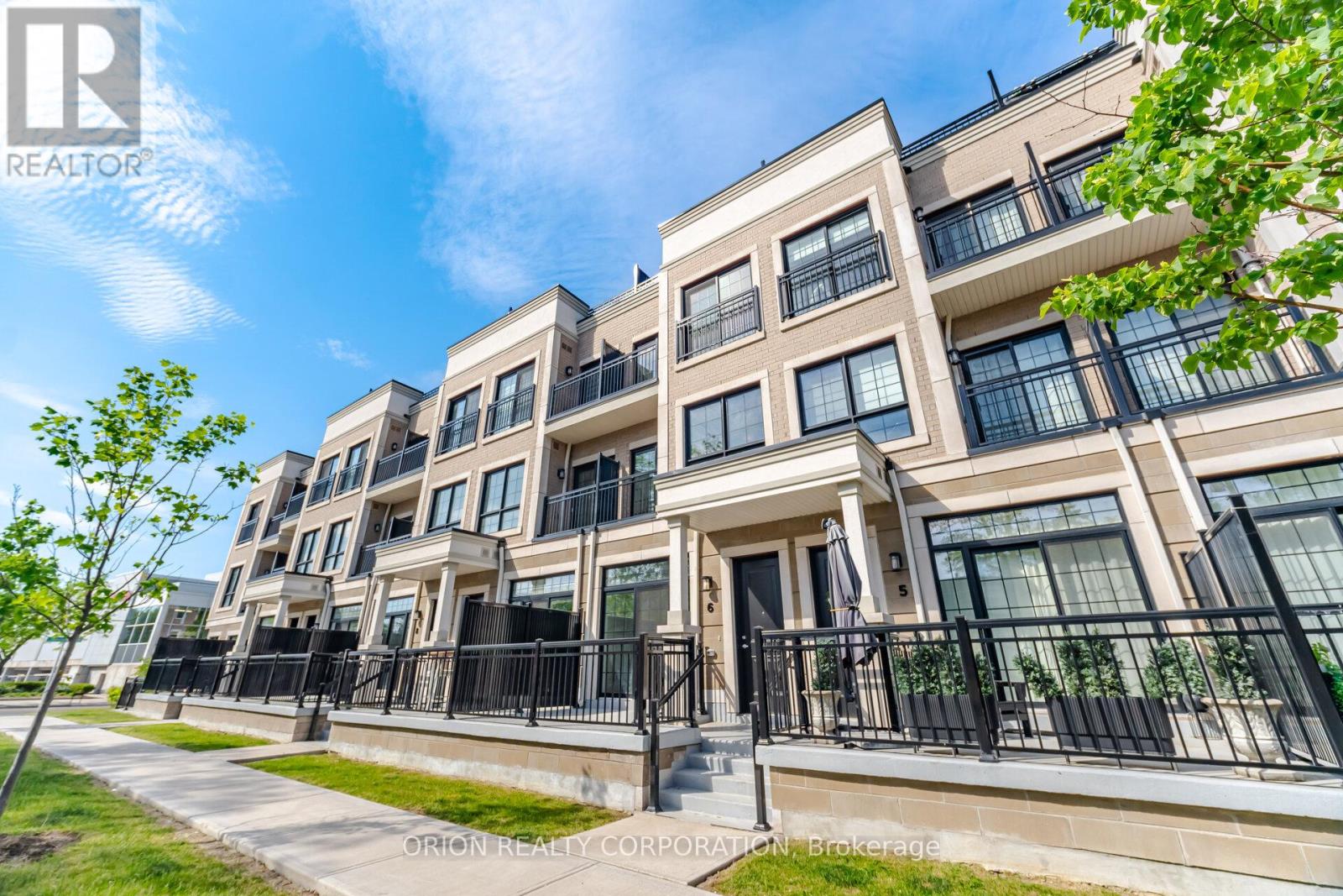 95 Brookfield Unit 6