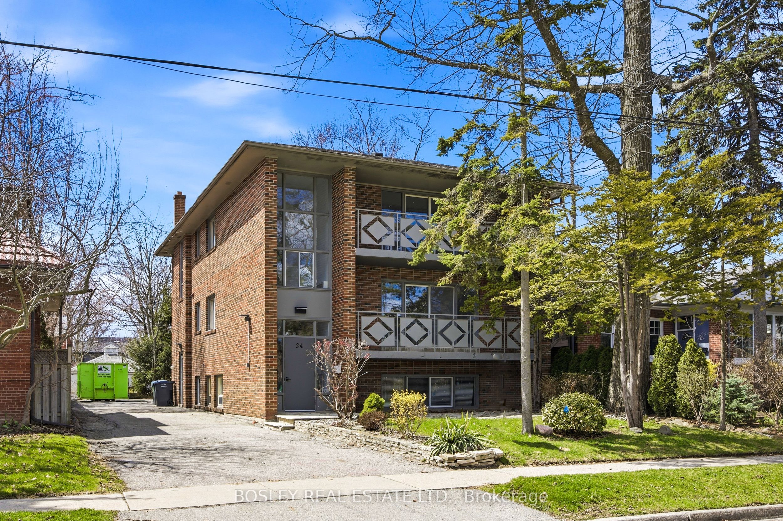 24 Oakwood