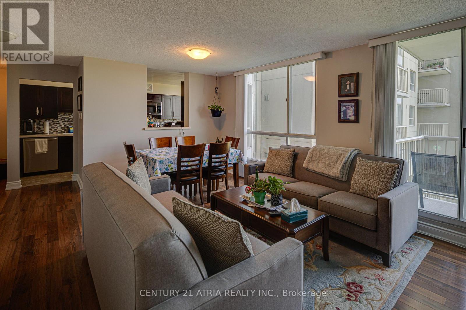 3077 Weston Unit 606