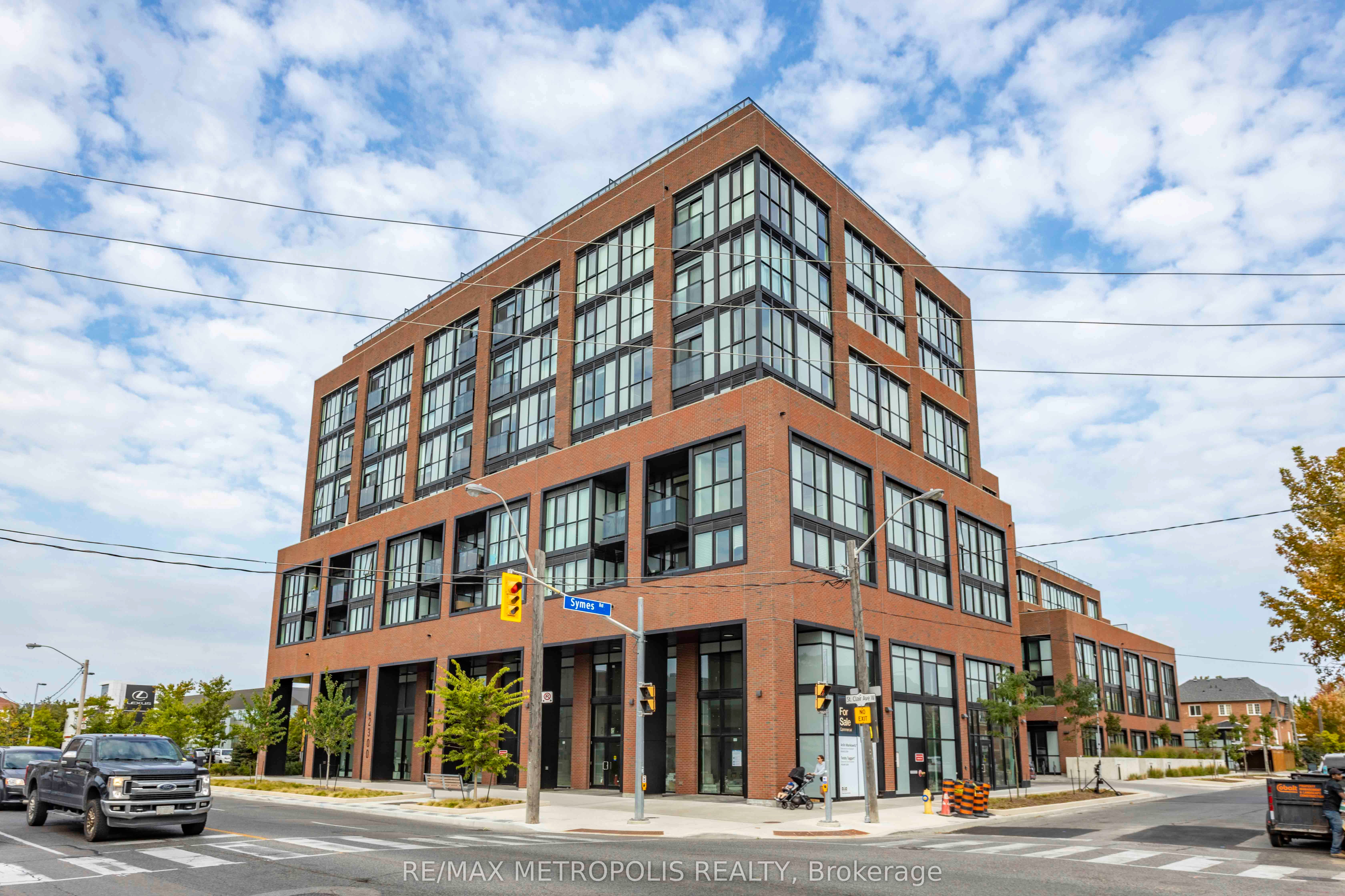 2300 St Clair Unit 407