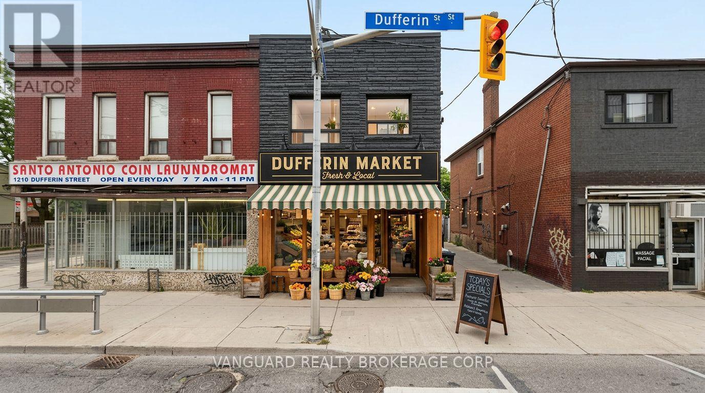 1212 Dufferin