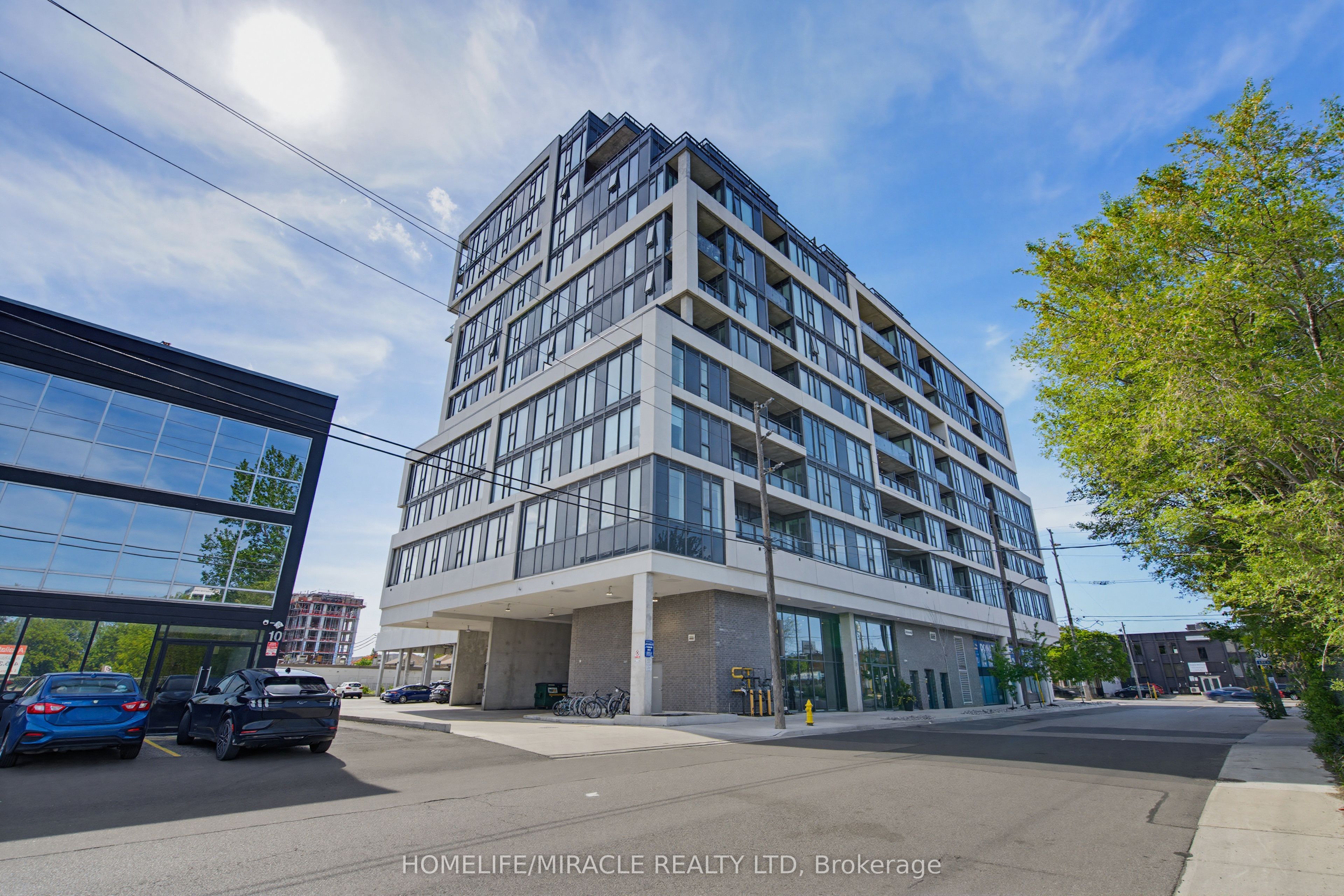 859 The Queensway Unit 605