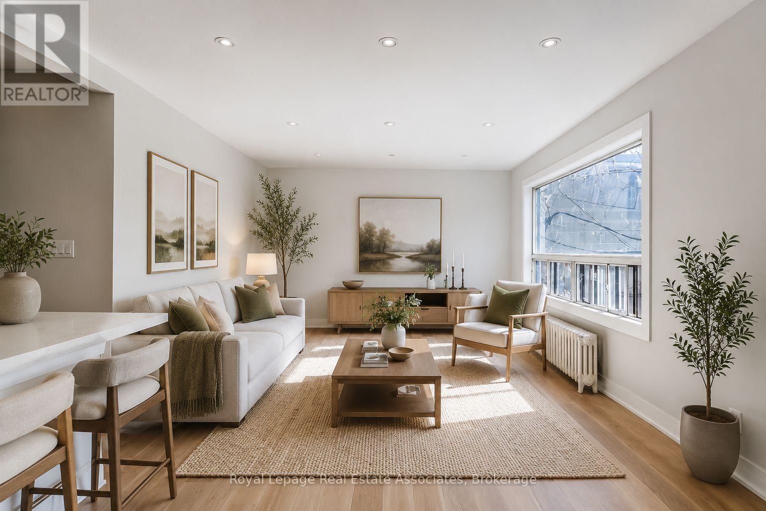 237 Lakeshore Unit 2