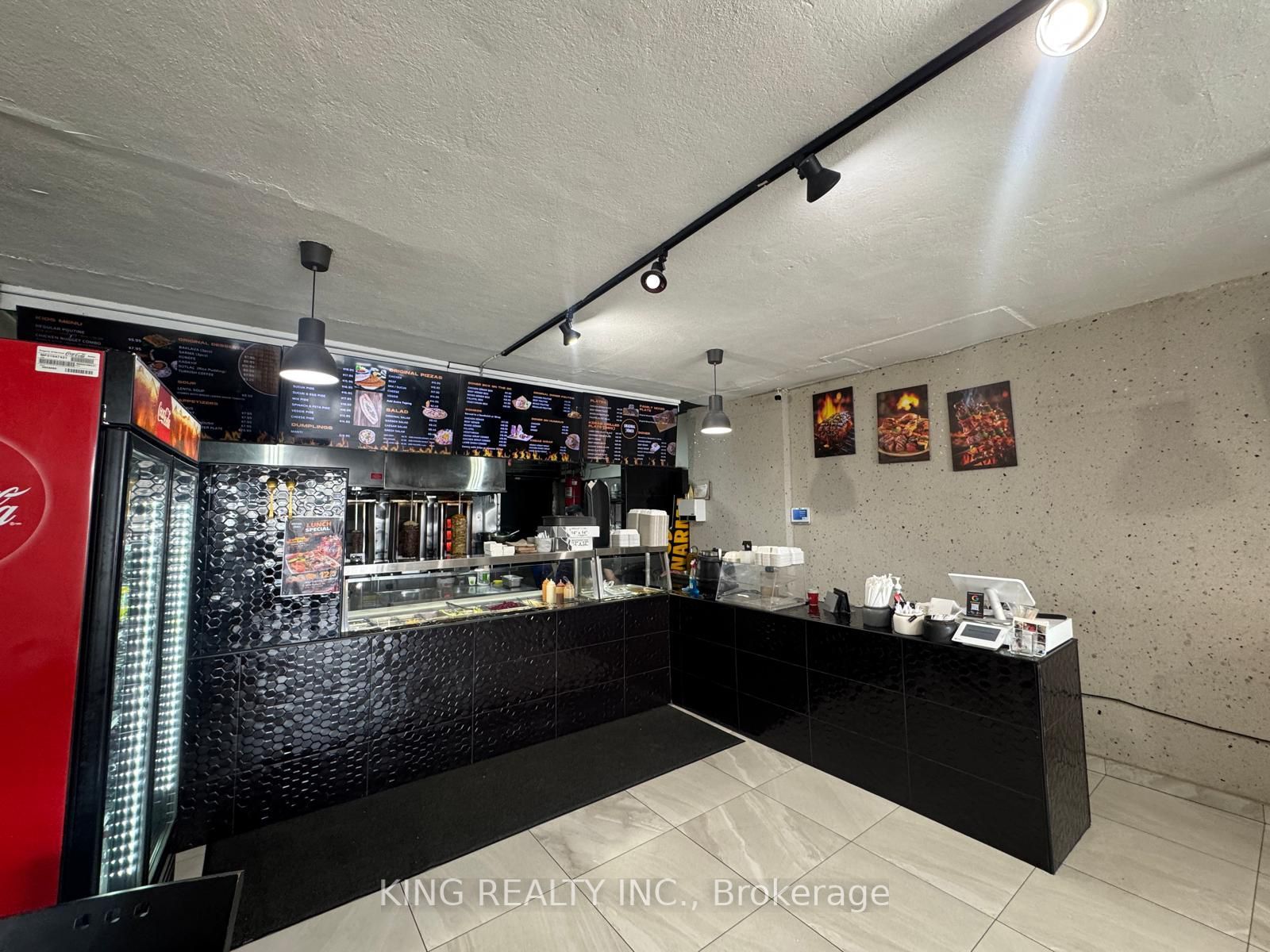 3277 Dufferin