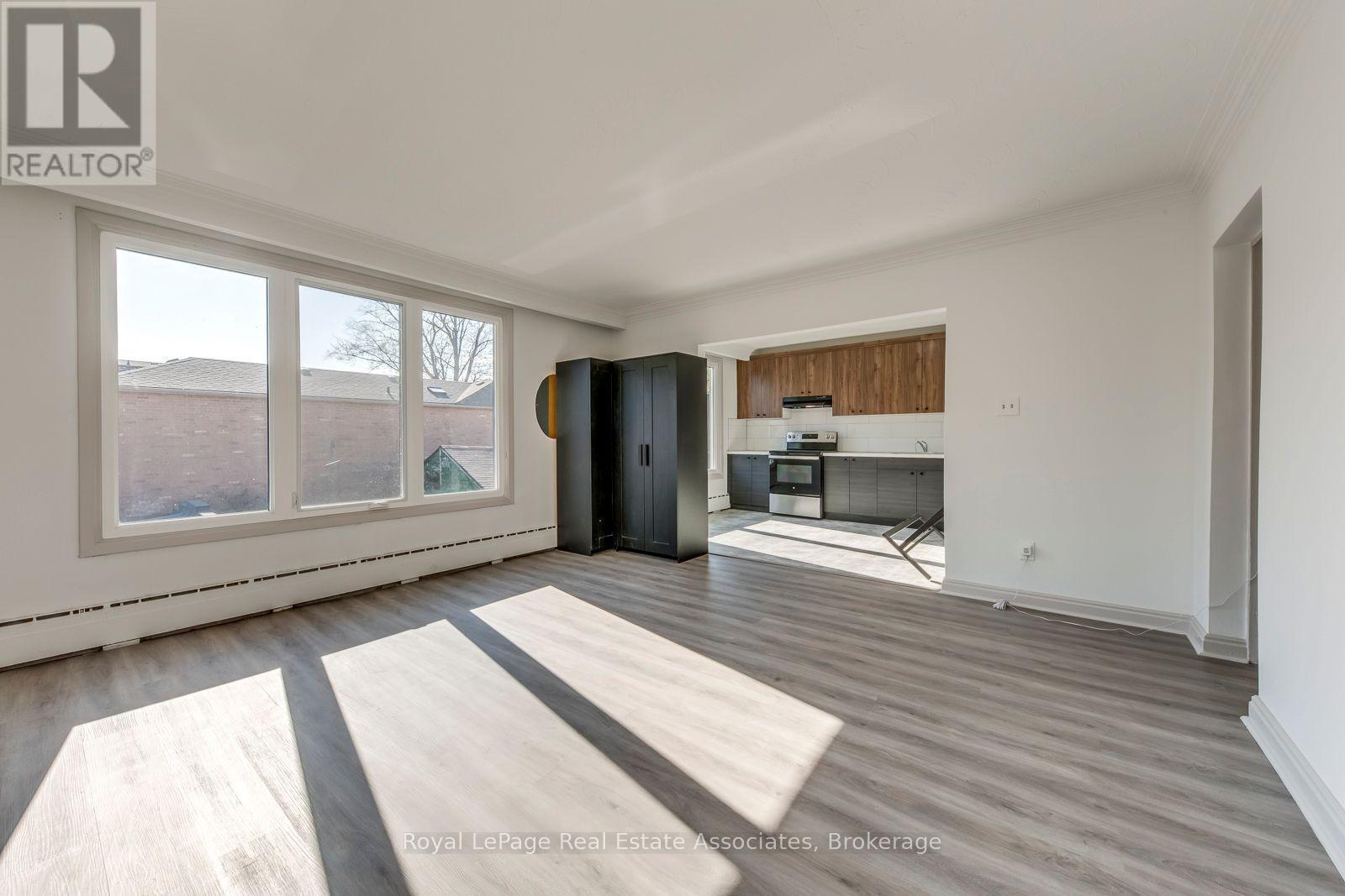 362 Royal York Unit 2