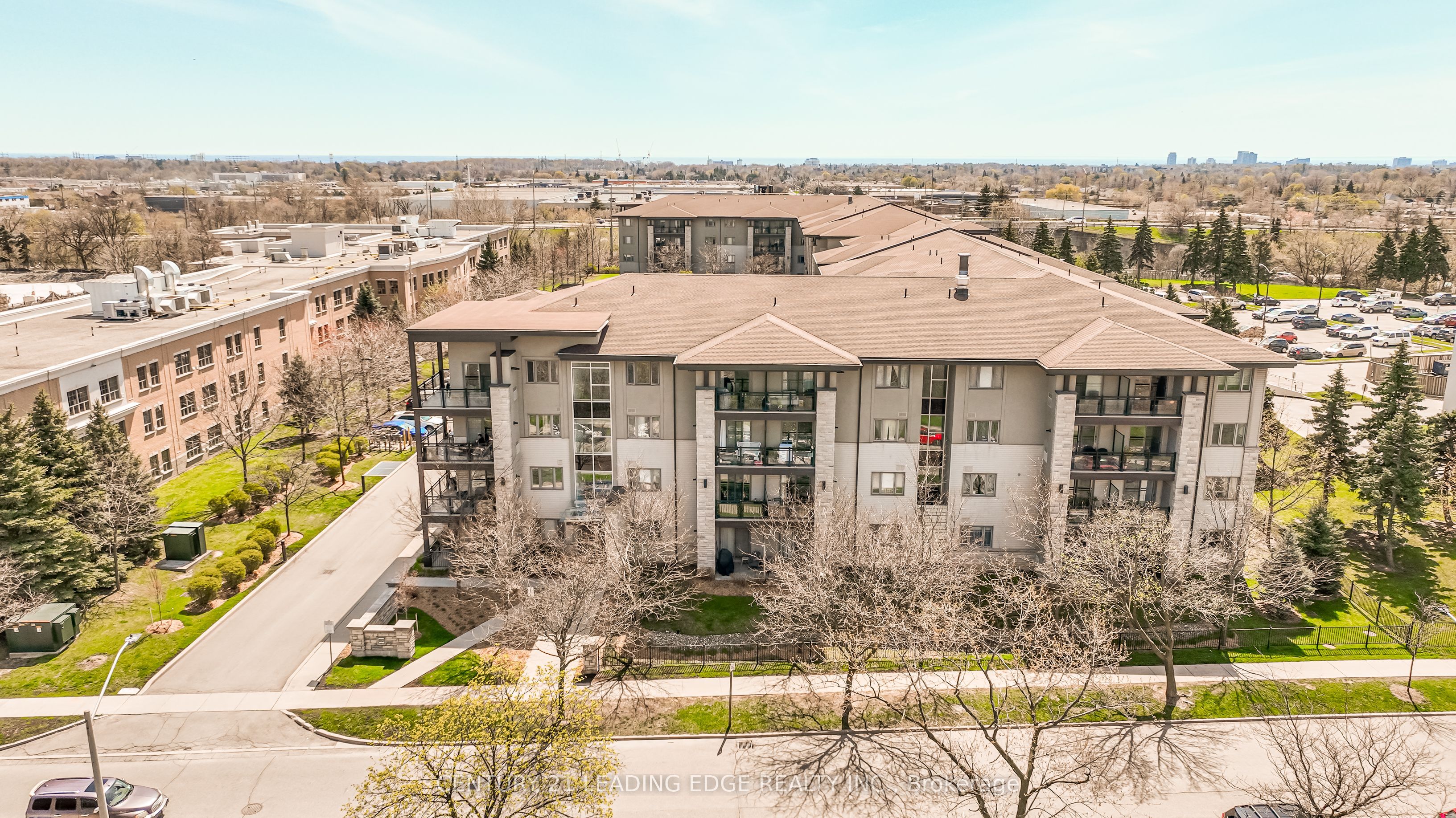 570 Lolita Unit 421