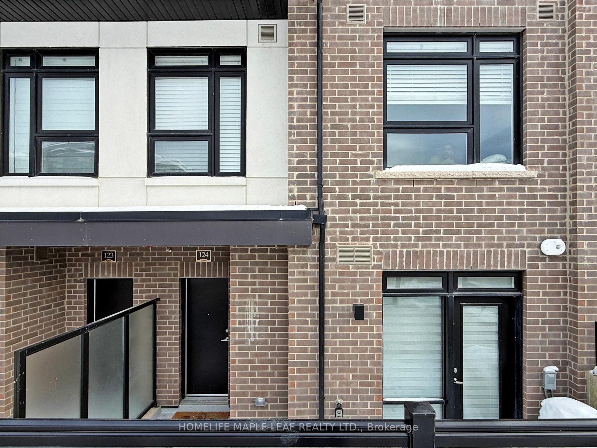 1569 Rose Unit 124