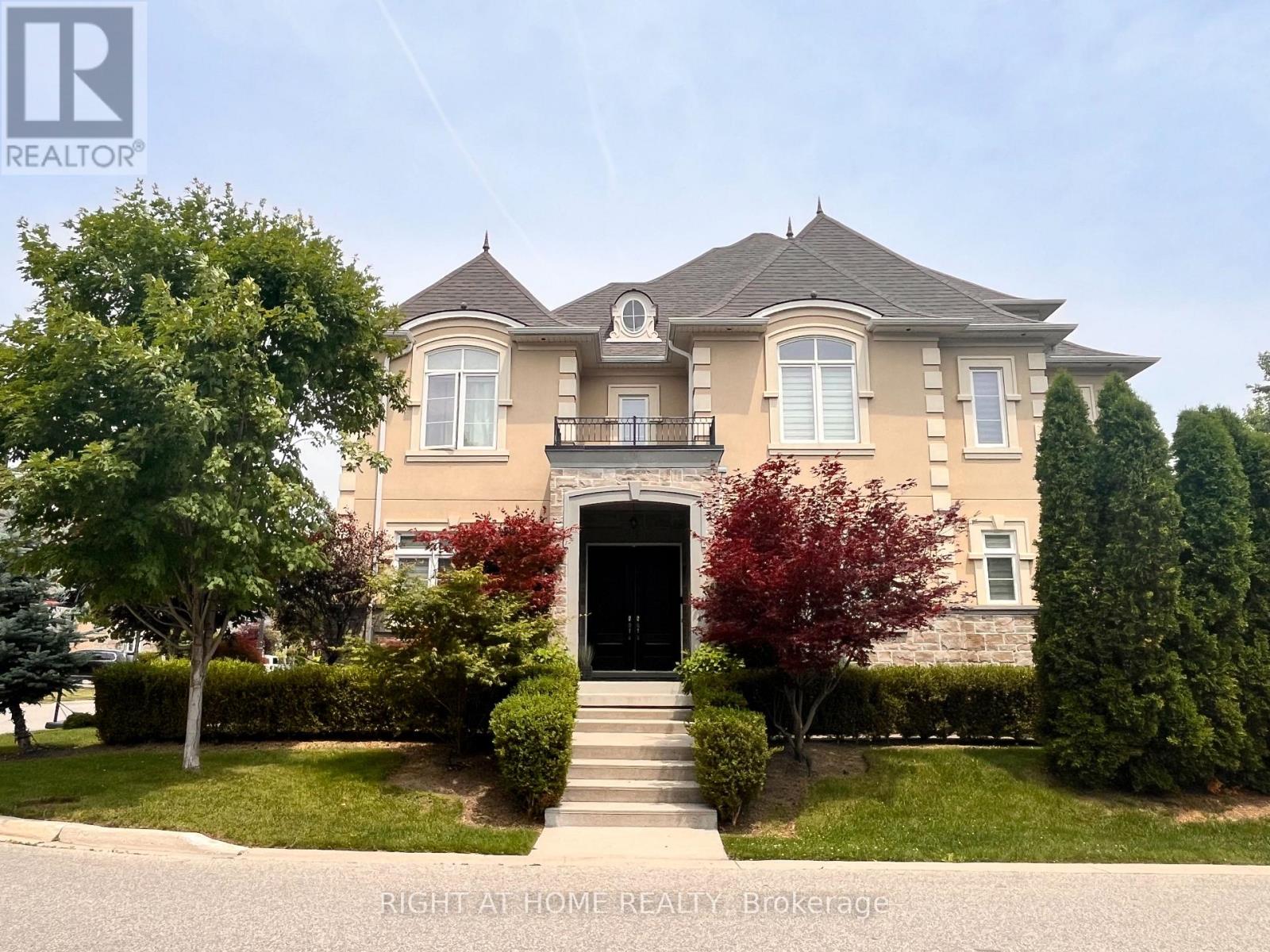 11 Fairmont