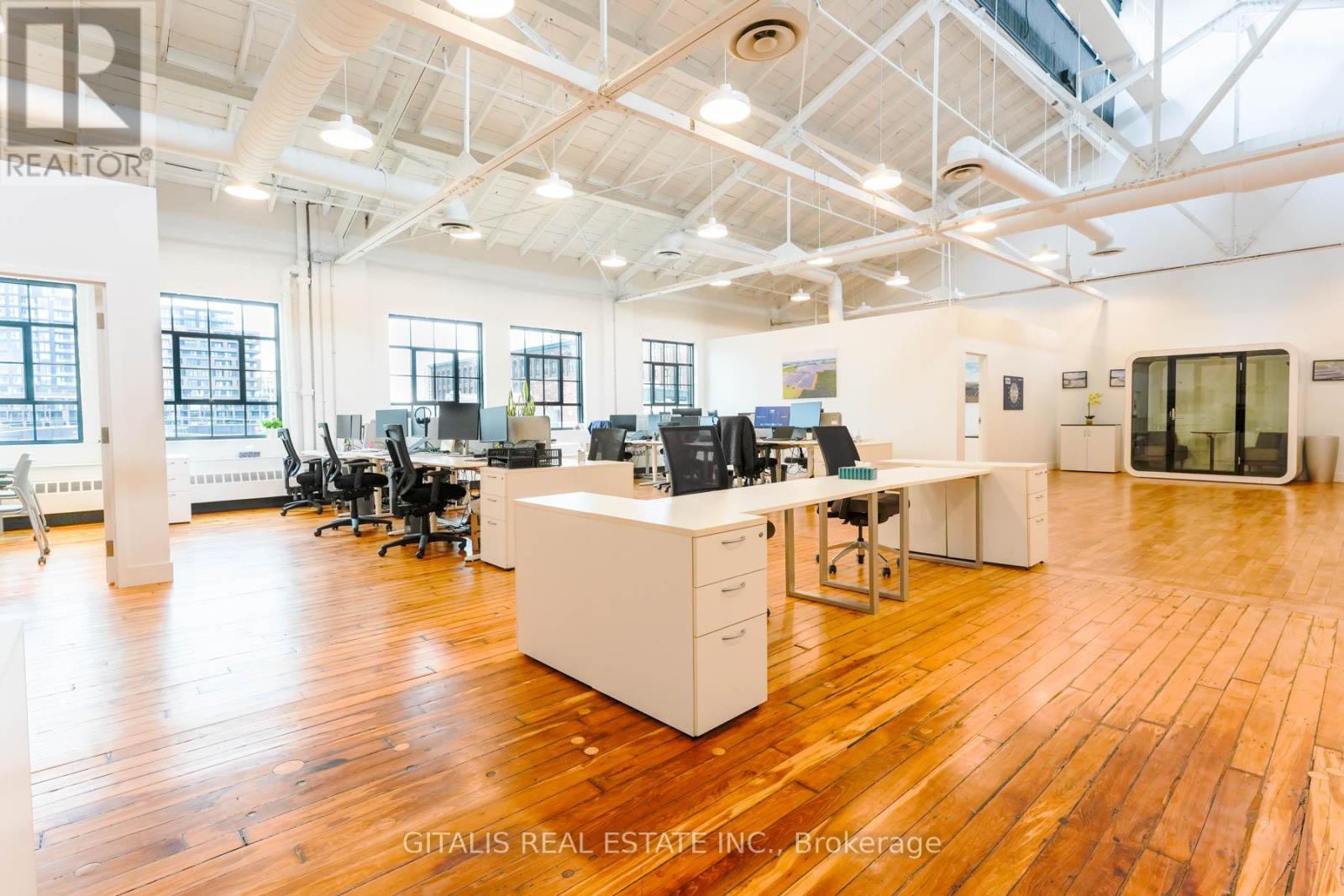 219 Dufferin Unit 306A
