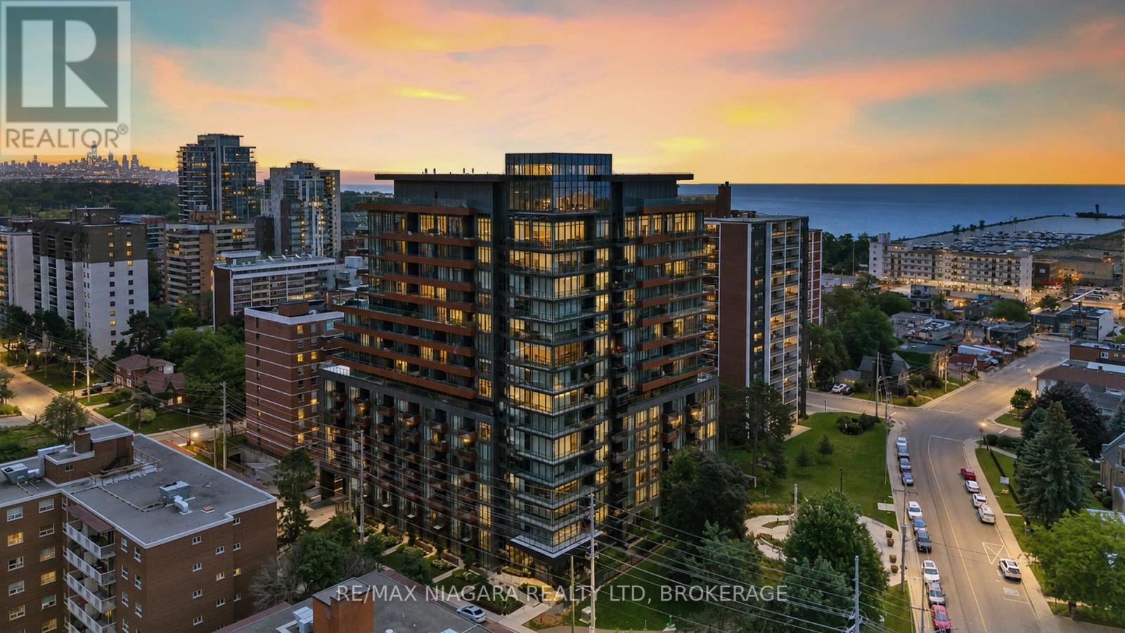 21 Park Unit 717