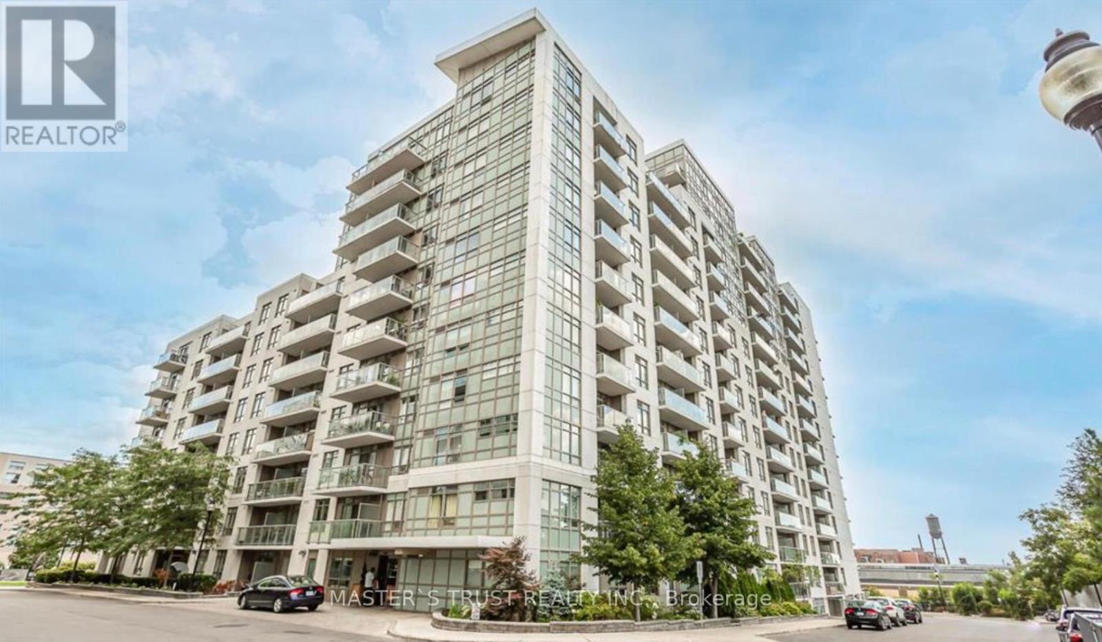812 Lansdowne Unit 302