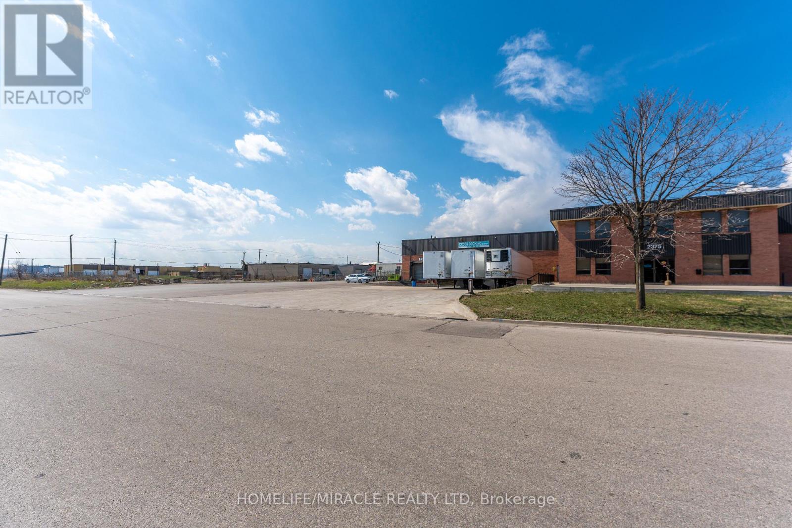 2375 LUCKNOW DRIVE, Mississauga