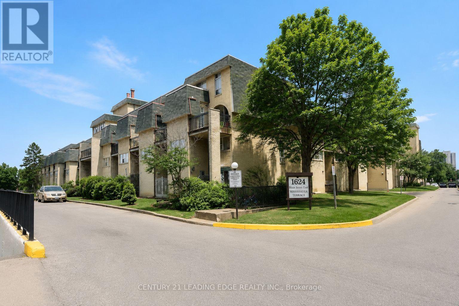 1624 Bloor Unit 82