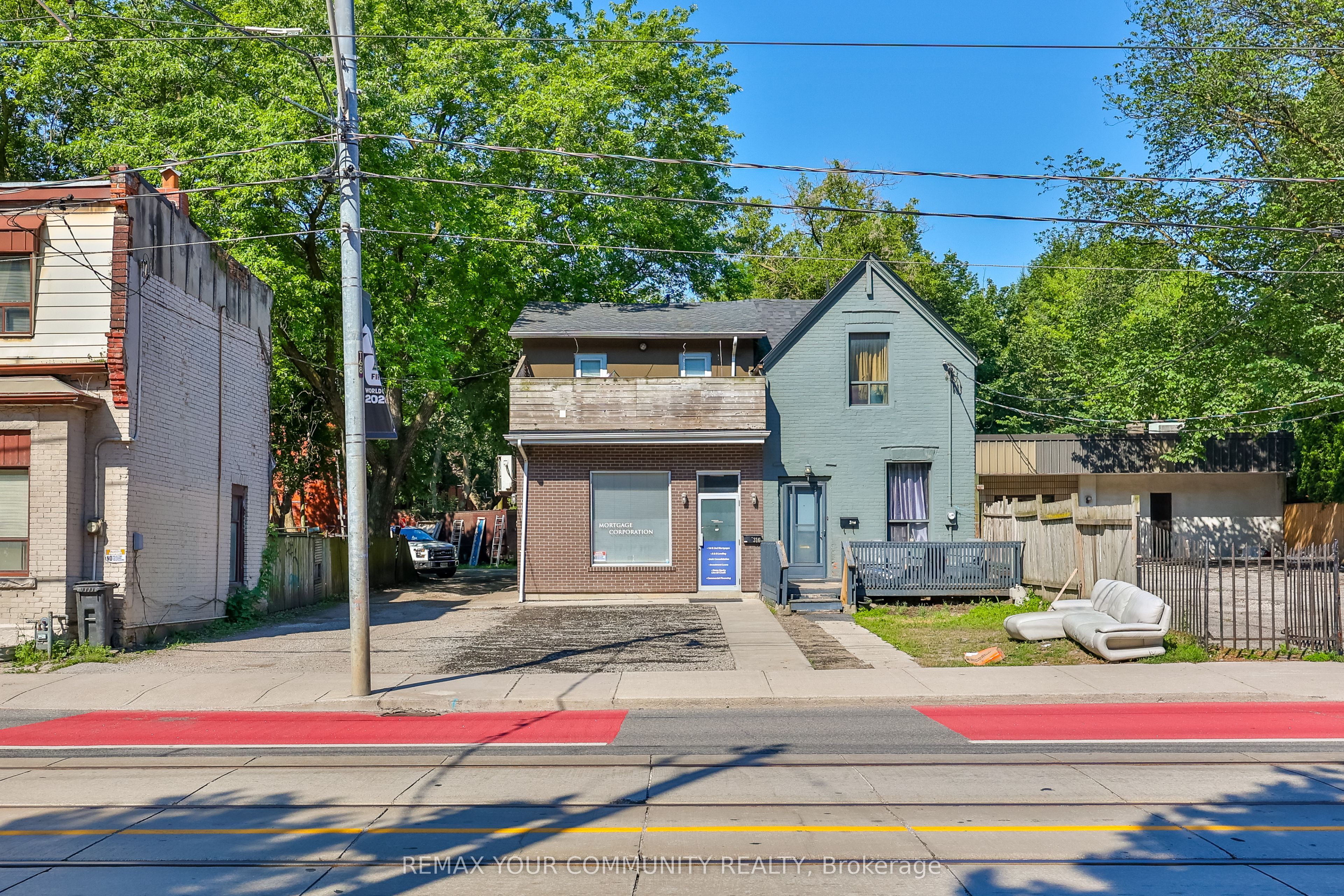316 Dufferin