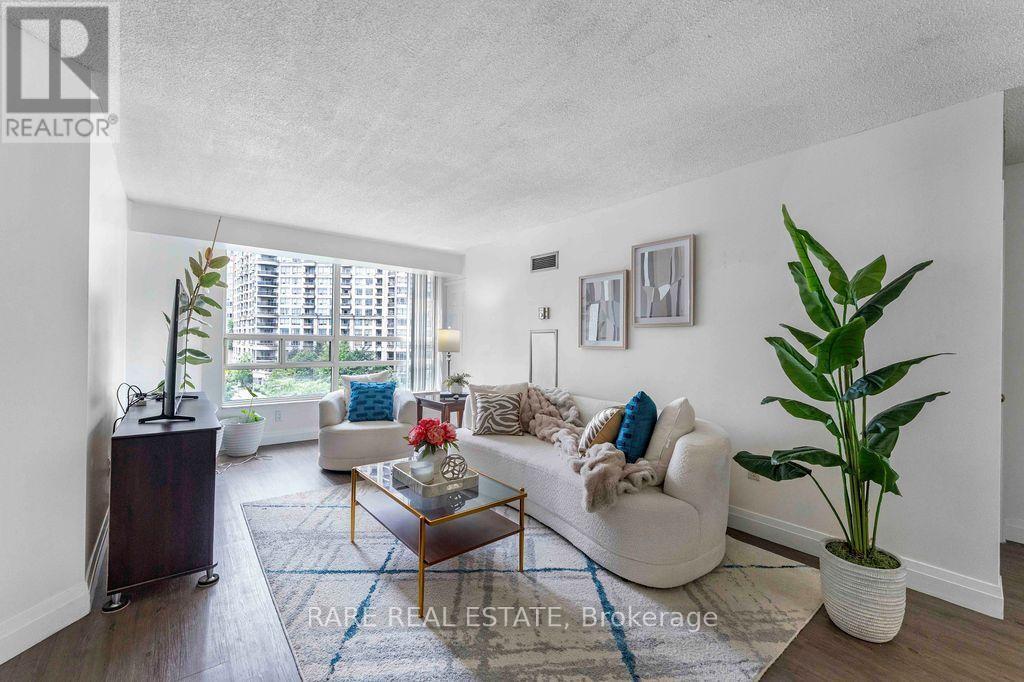 250 Webb Unit 513
