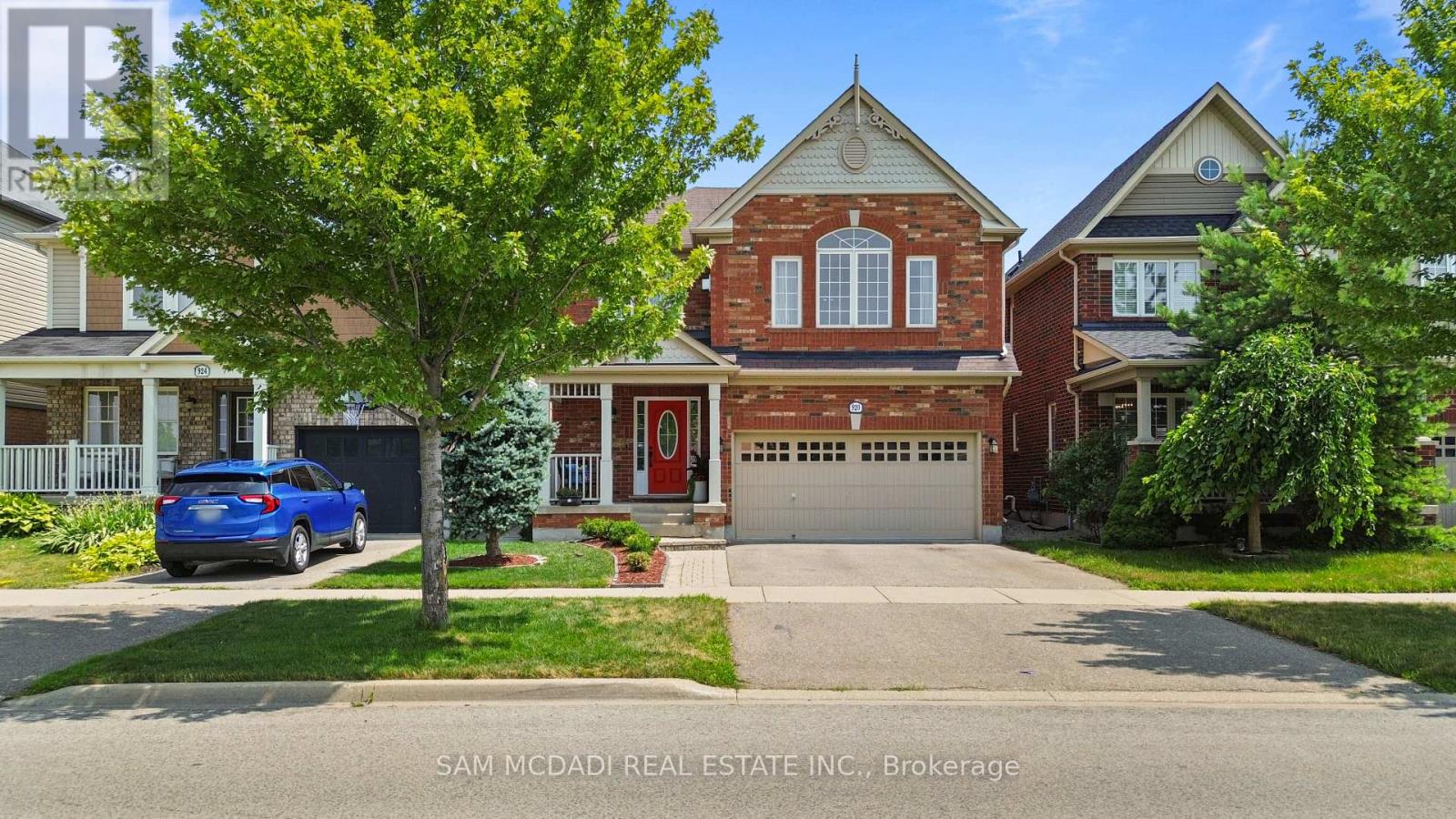 920 Clark