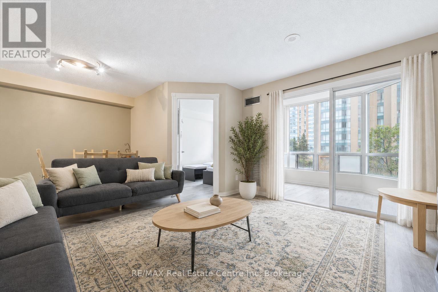 155 HILLCREST Unit 302