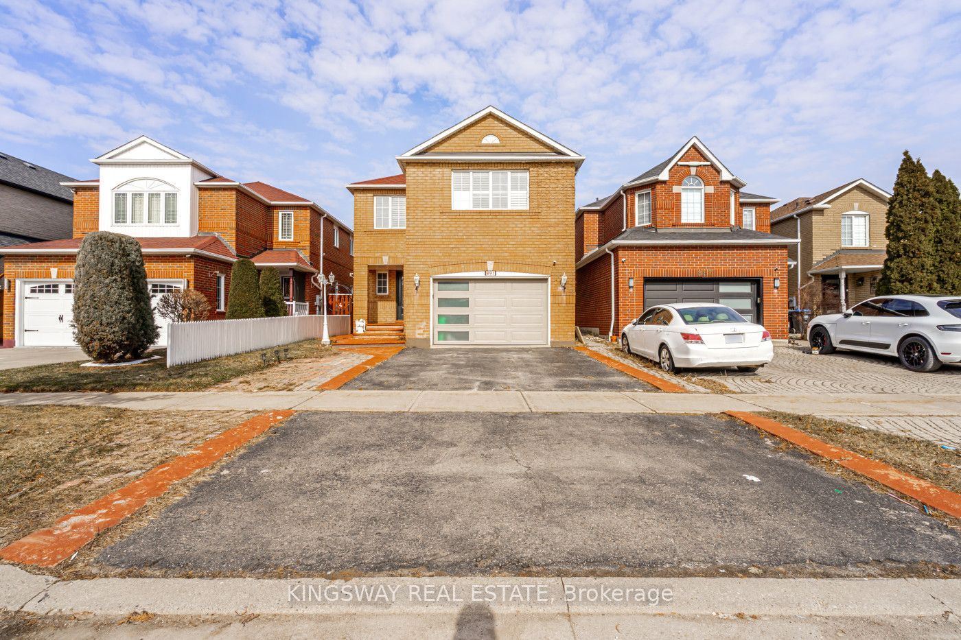 891 STONEBRIDGE