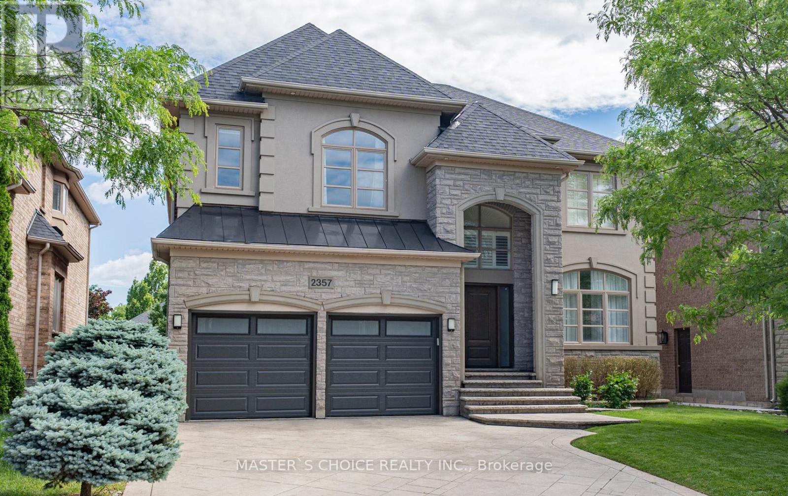 2357 Rideau