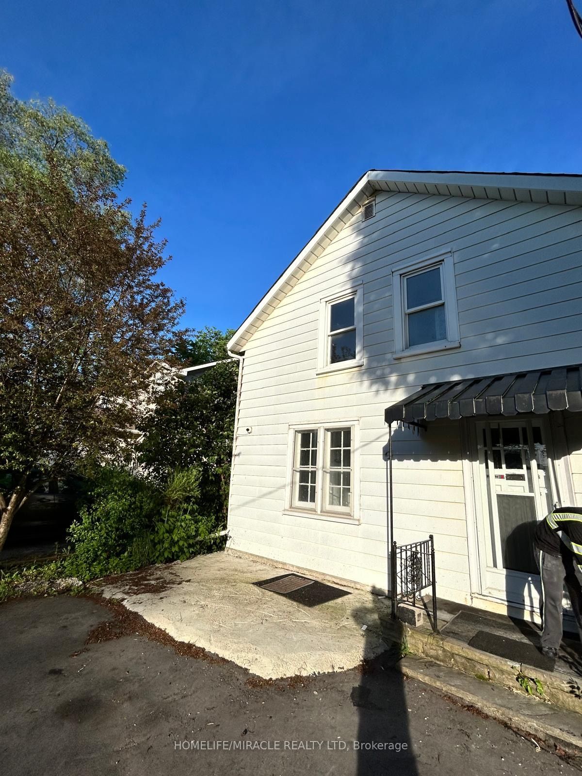 37 Clarence