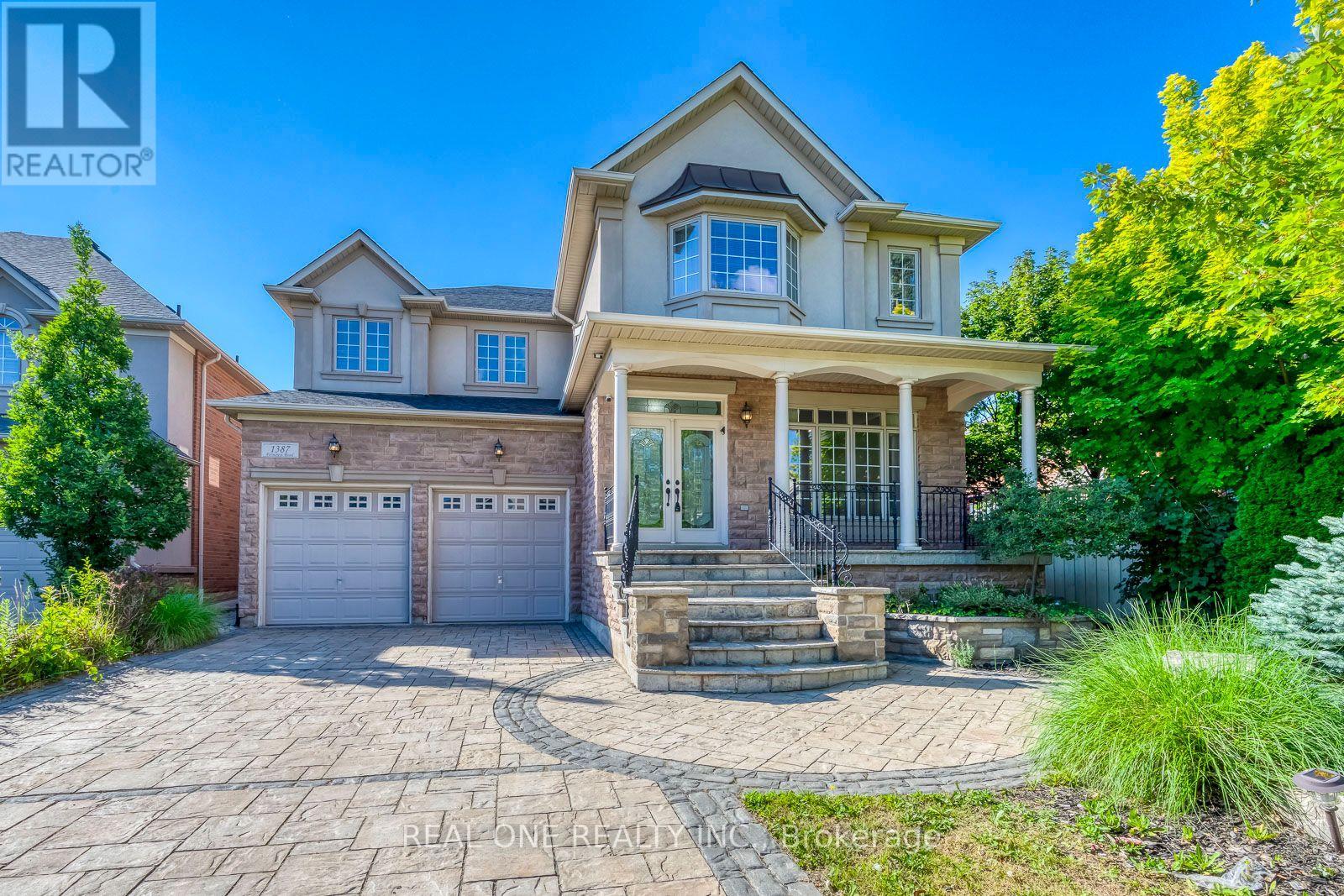 1387 Ferncrest