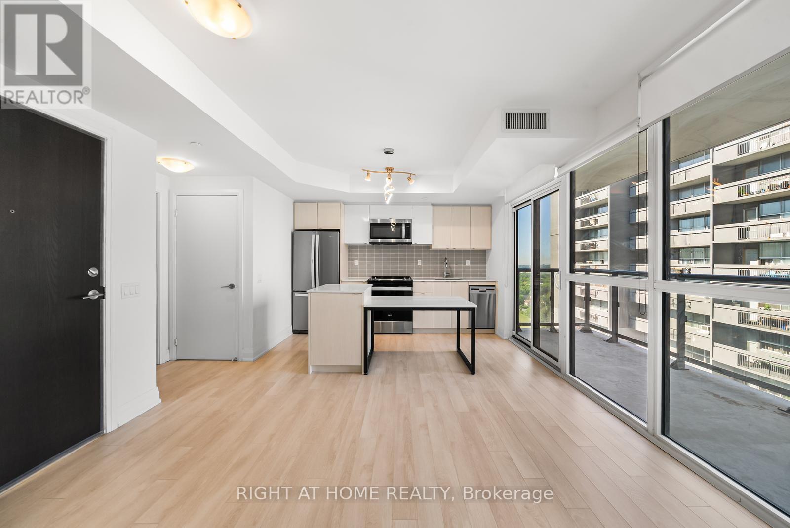 1461 Lawrence Unit 1511