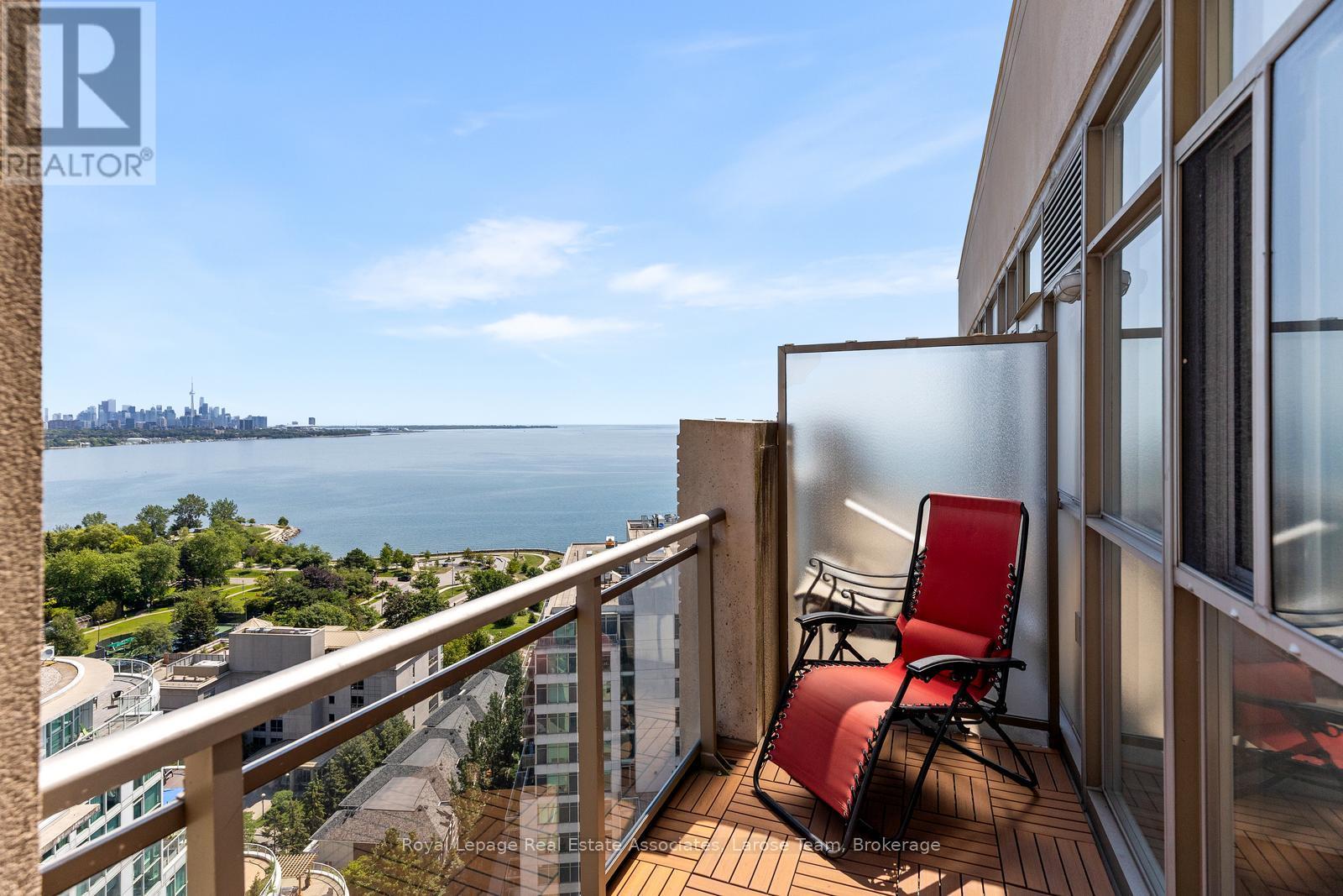 3 Marine Parade Unit 2101