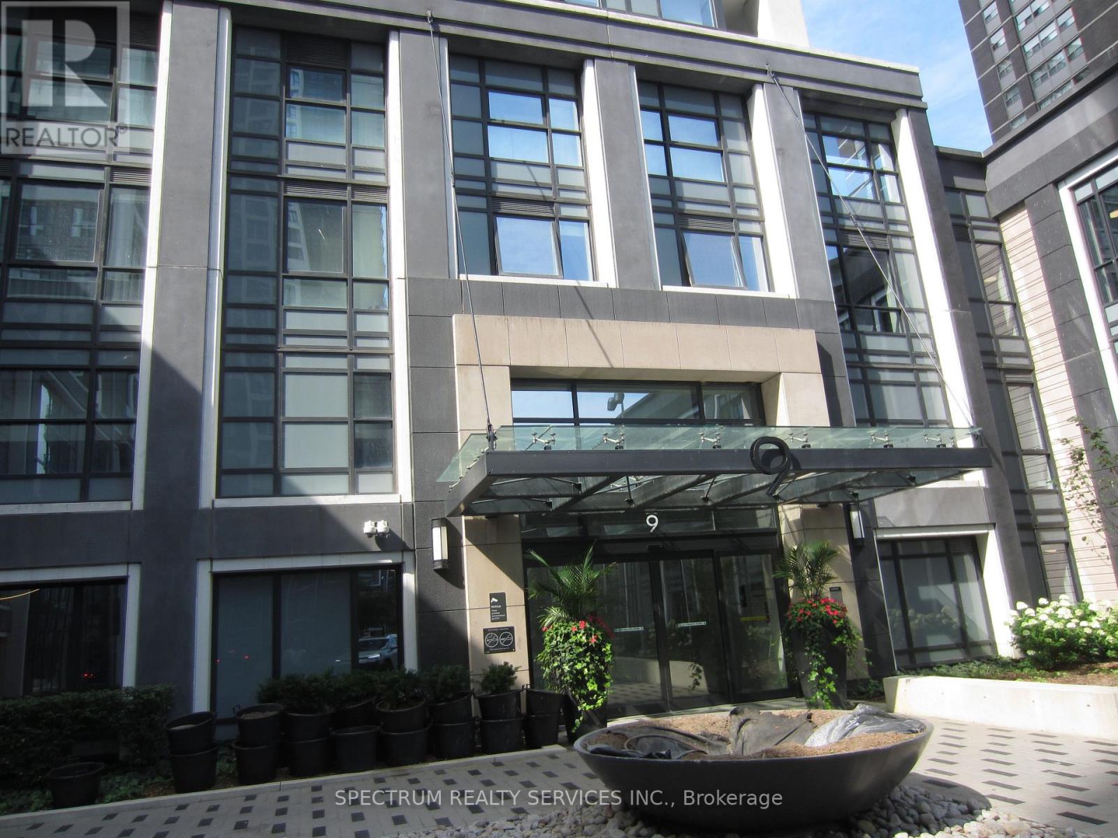 9 Mabelle Unit 3325