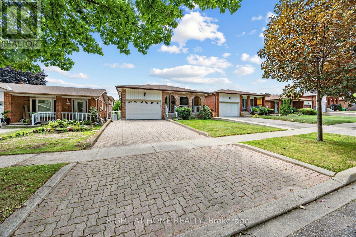 3126 Mccarthy