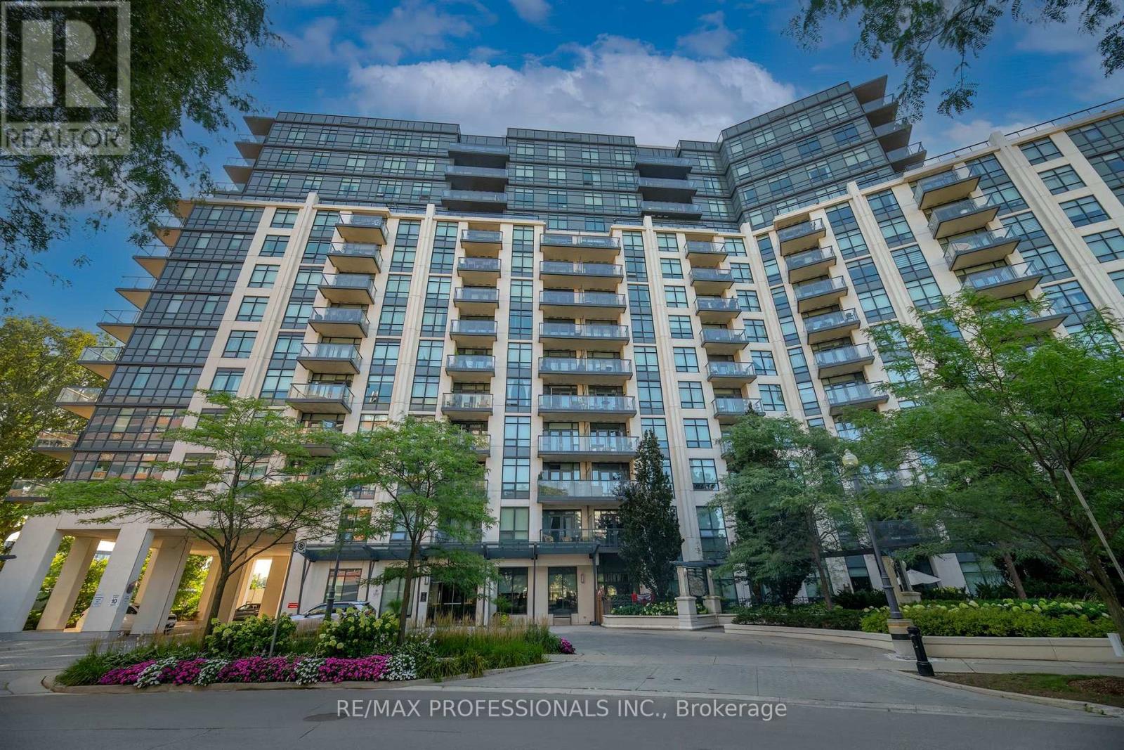 1135 Royal York Unit 312