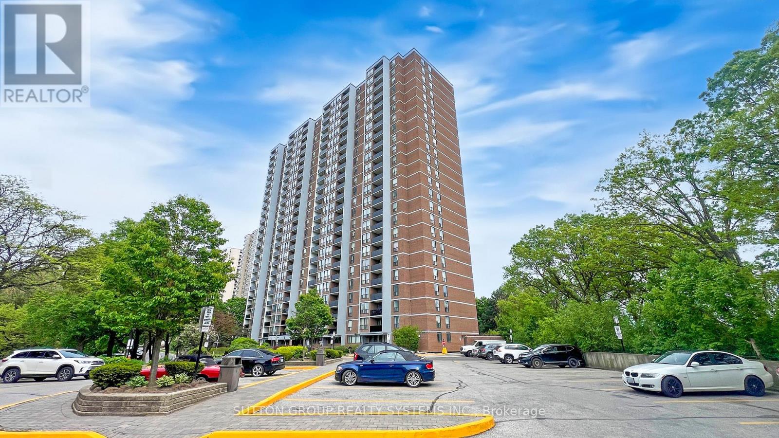 85 Emmett Unit 1811