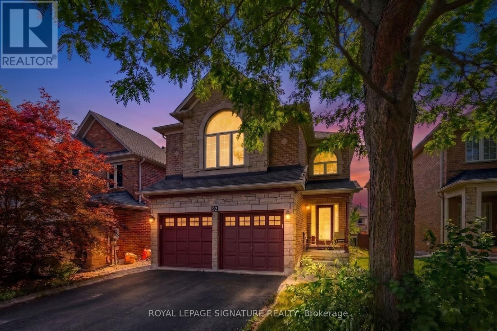 82 Belmont photo 2