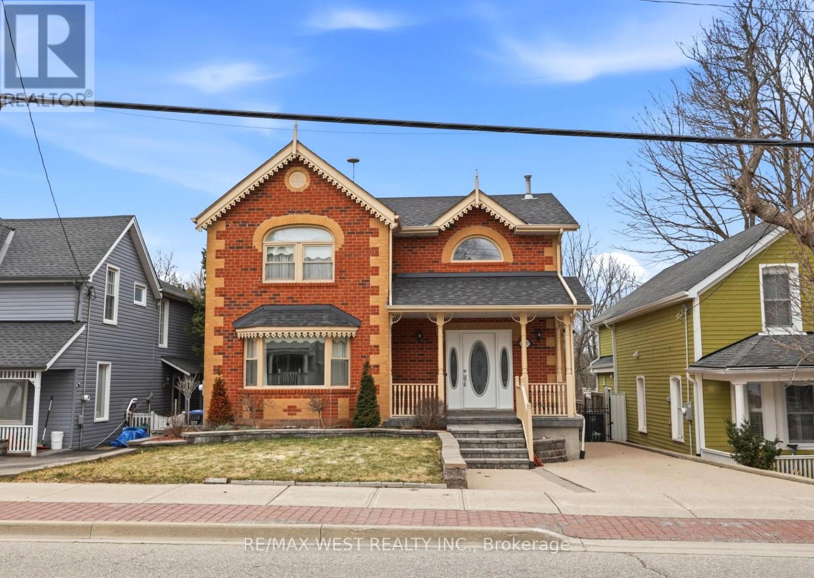 15637 McLaughlin