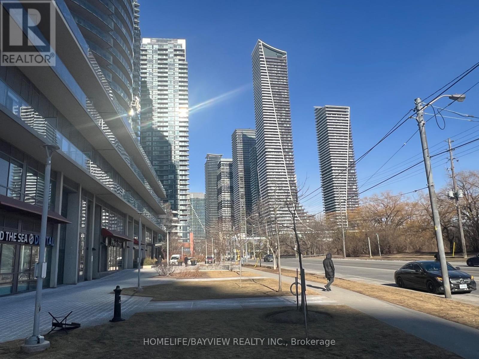 2240 Lake Shore Unit 104