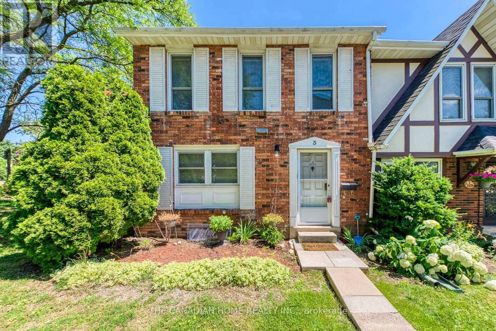 2226 Upper Middle Unit 3